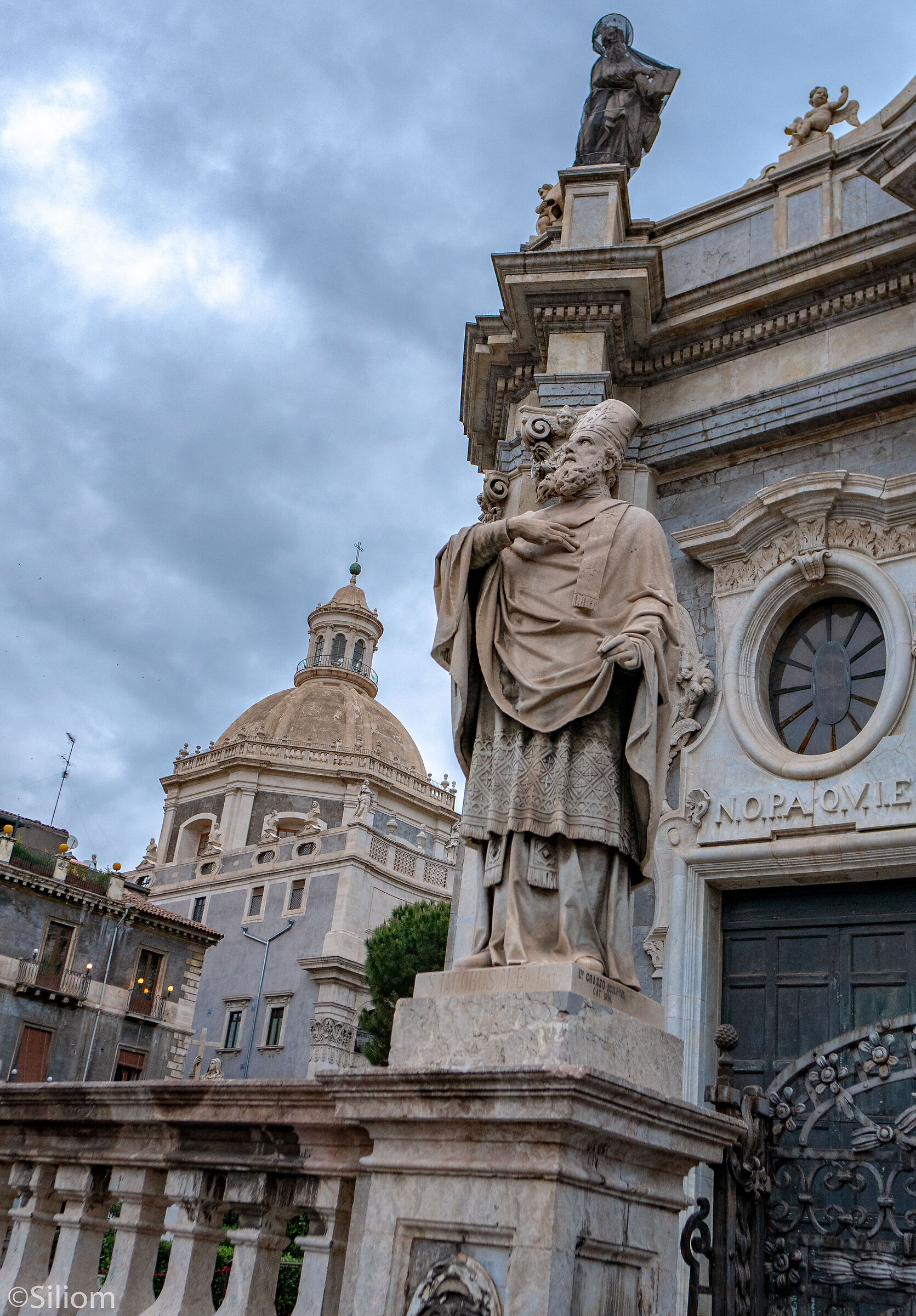 Statuas of the Duomo...