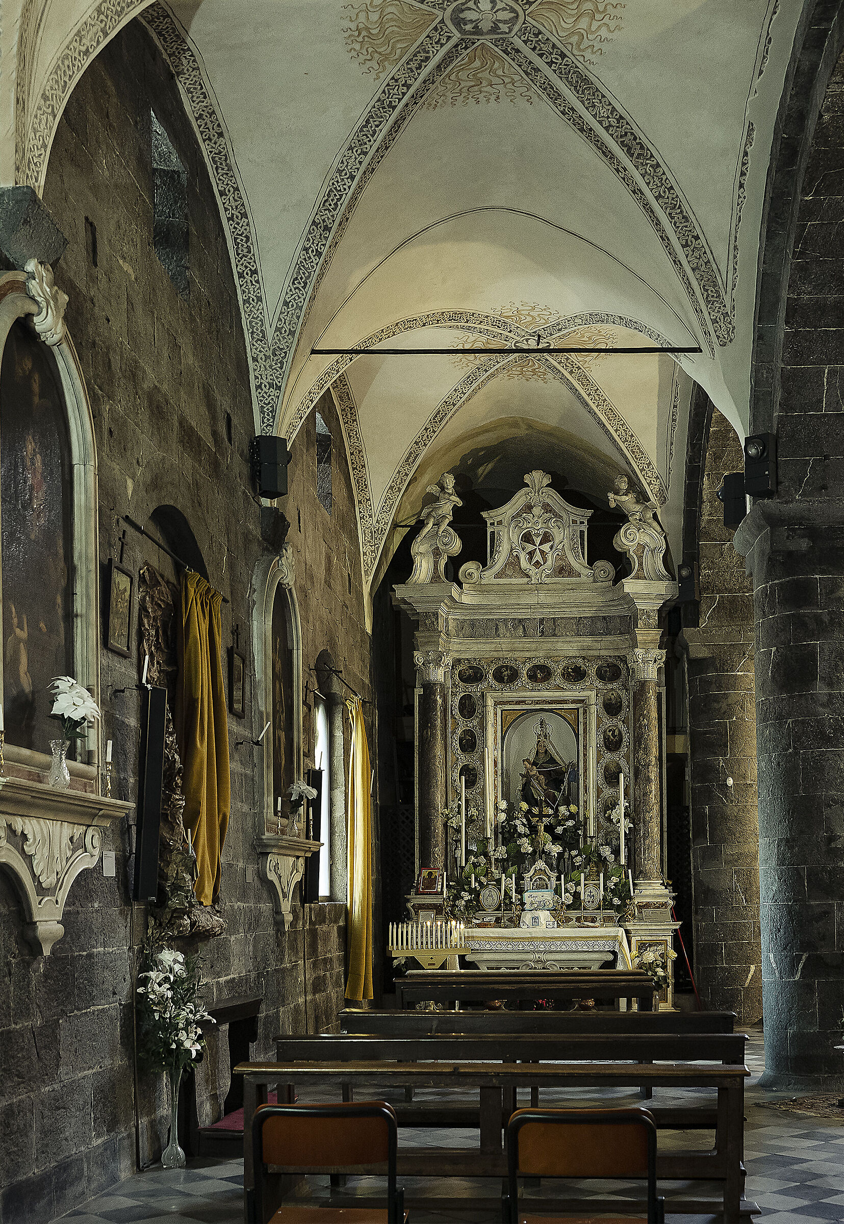 Genoa - Church of San Giovanni - Left altar...