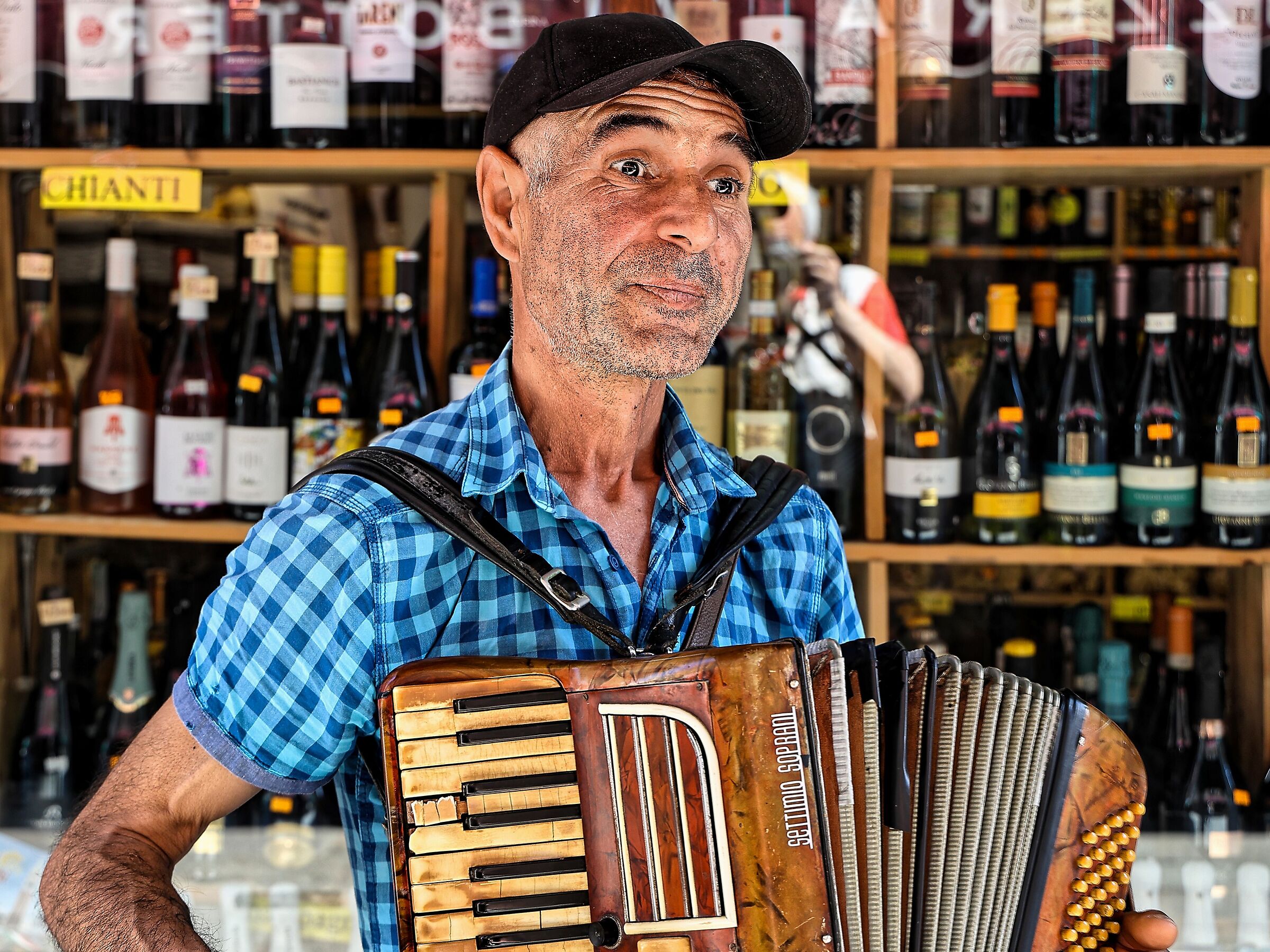 An accordion in Venice...