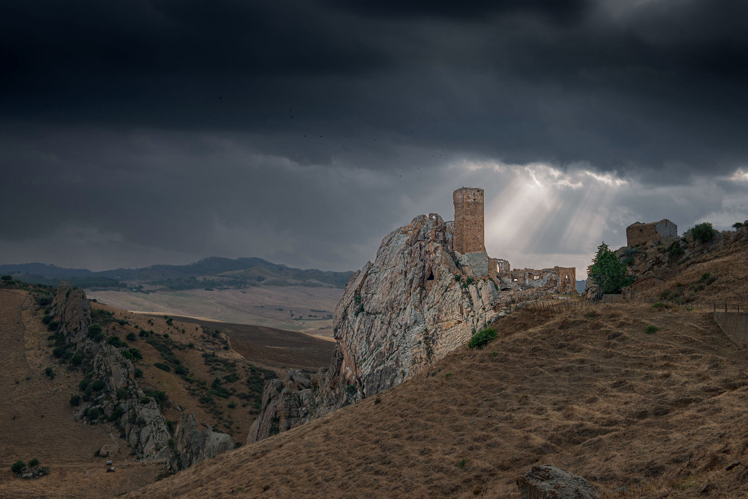 Castle of Pietratagliata (Sicily)...