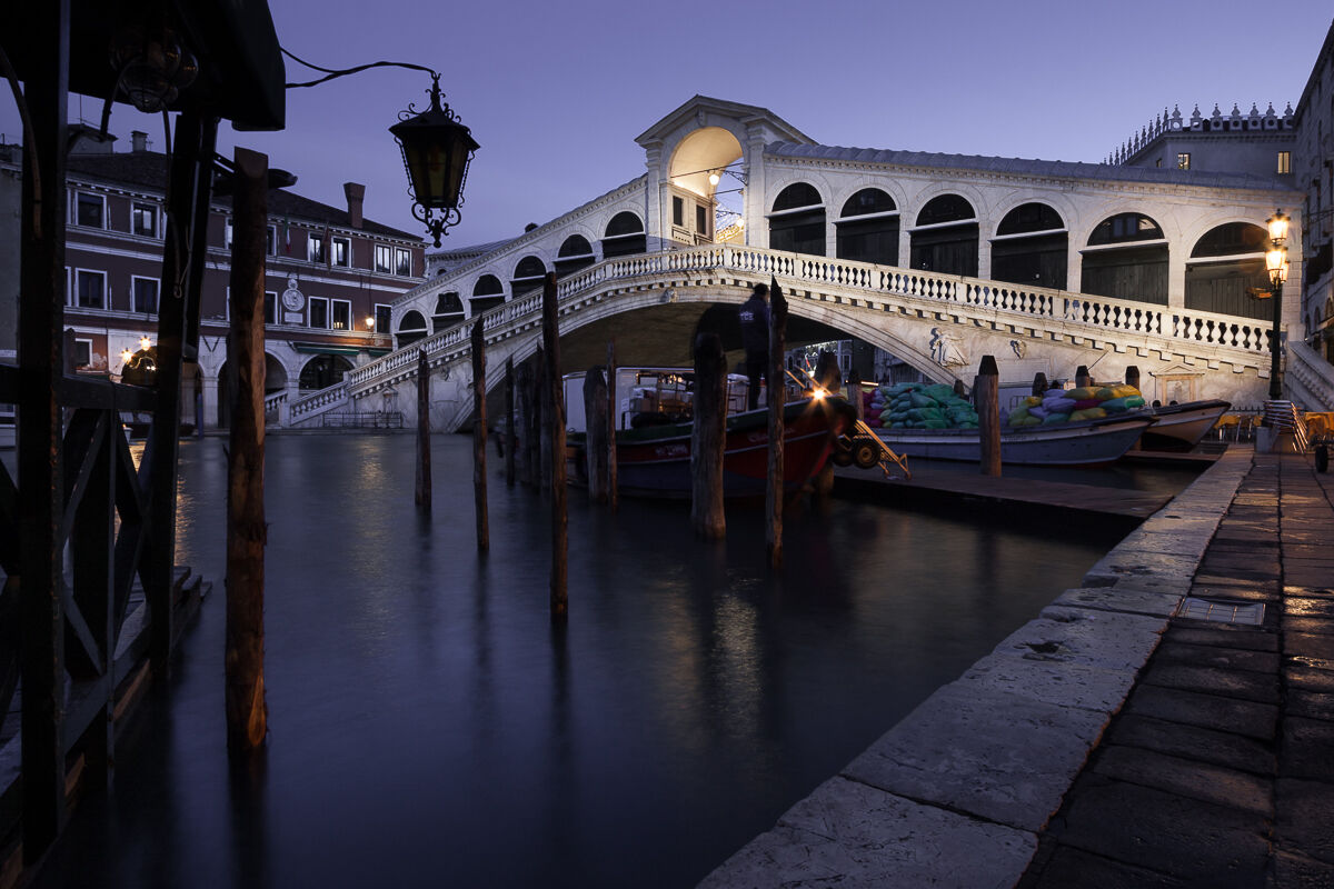 The first light of Rialto ......