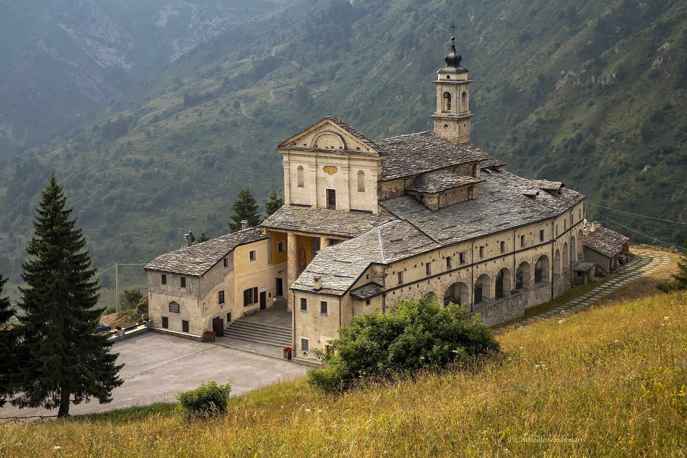 Santuario Castelmagno (Cuneo)...