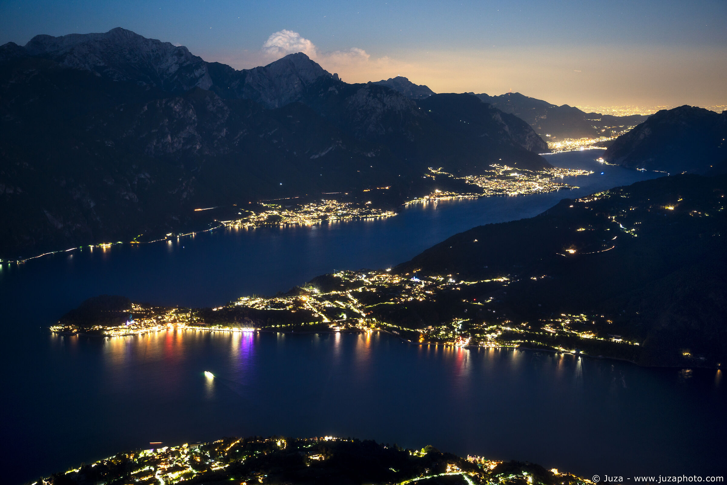 La notte sul Lago di Como...