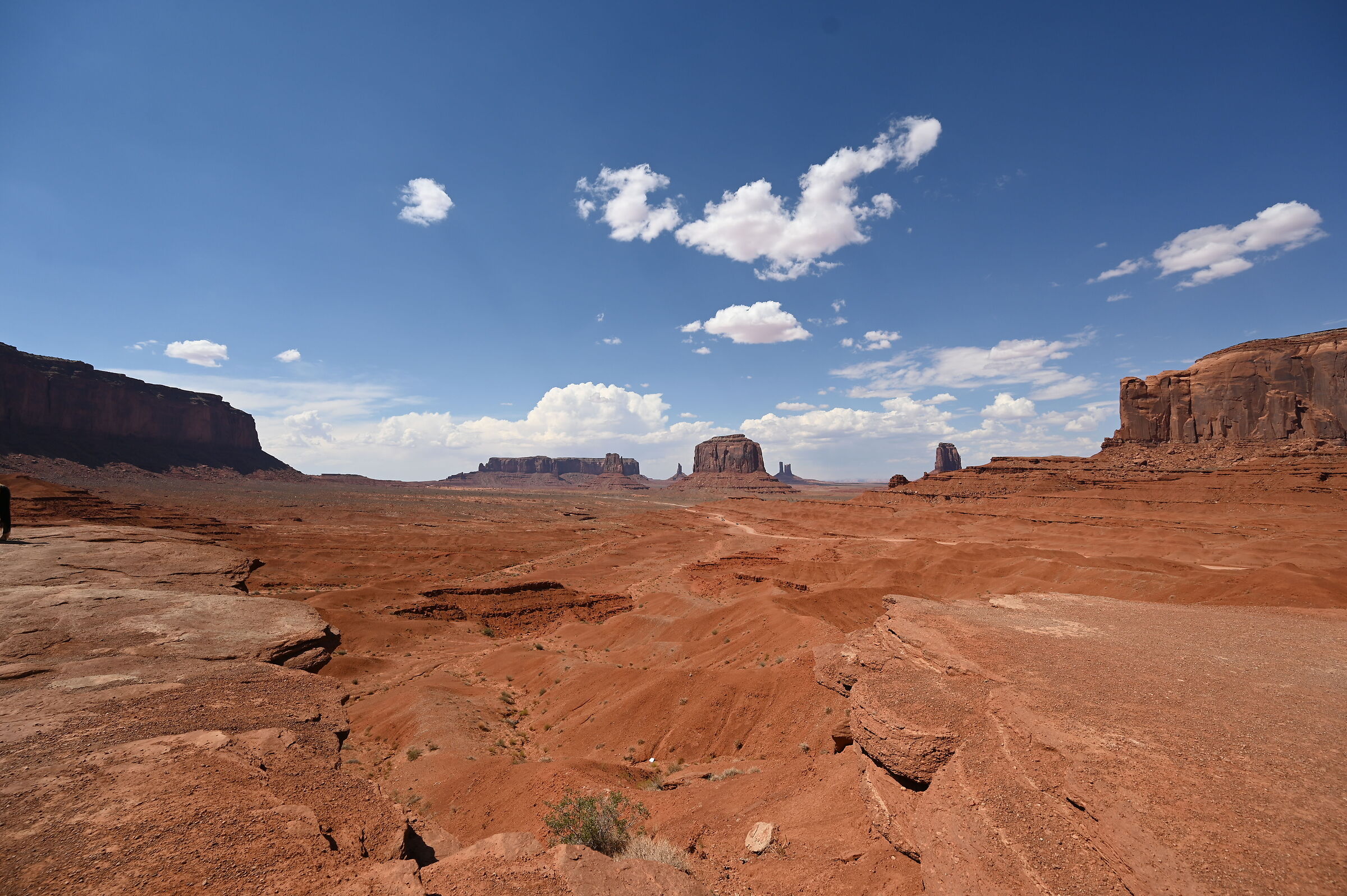 Monument Valley 4...