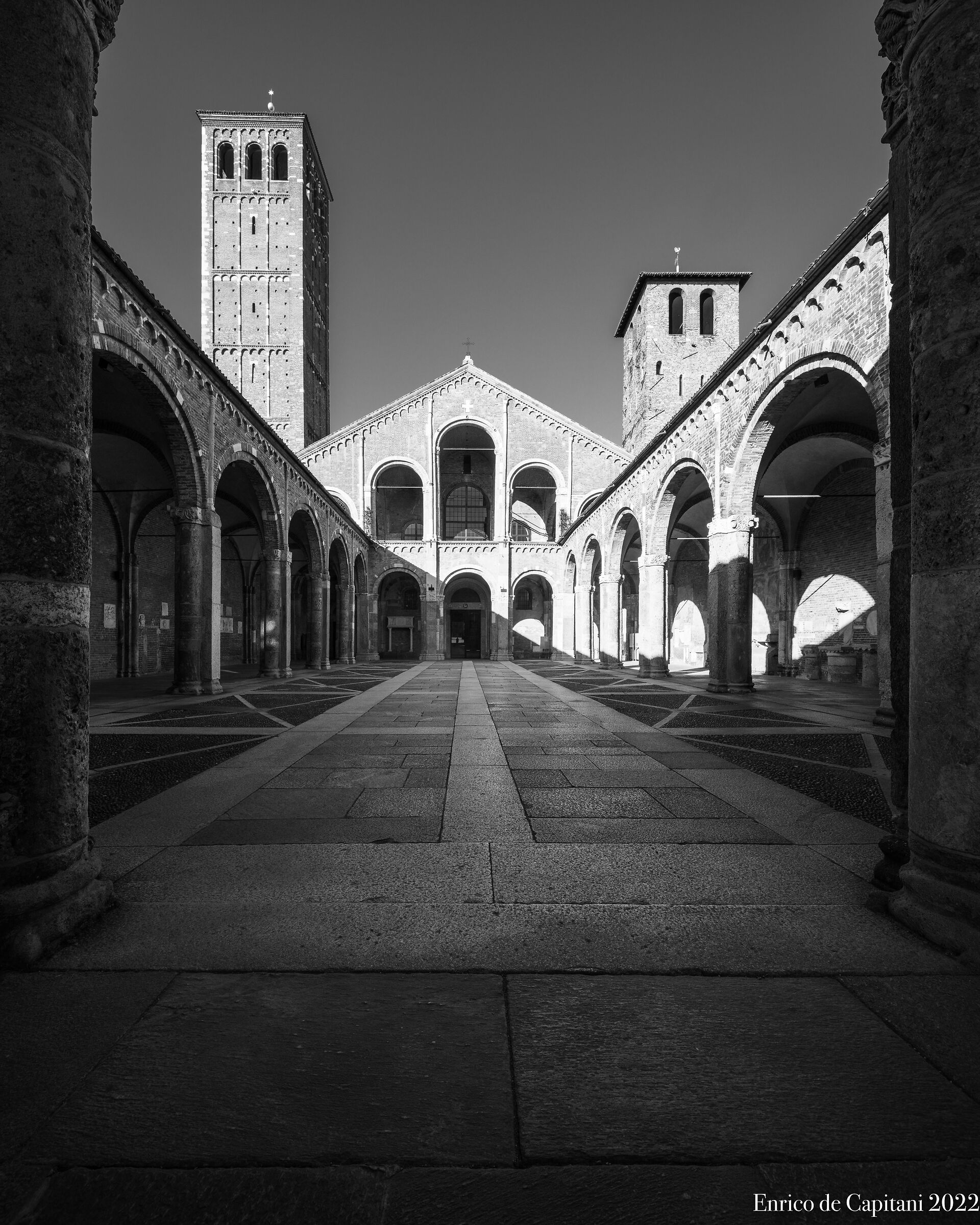 Lights and shadows of Sant'Ambrogio ...