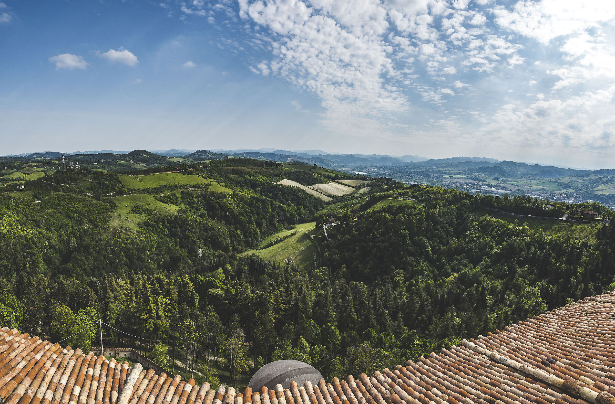 Overview of the Bolognese hills...