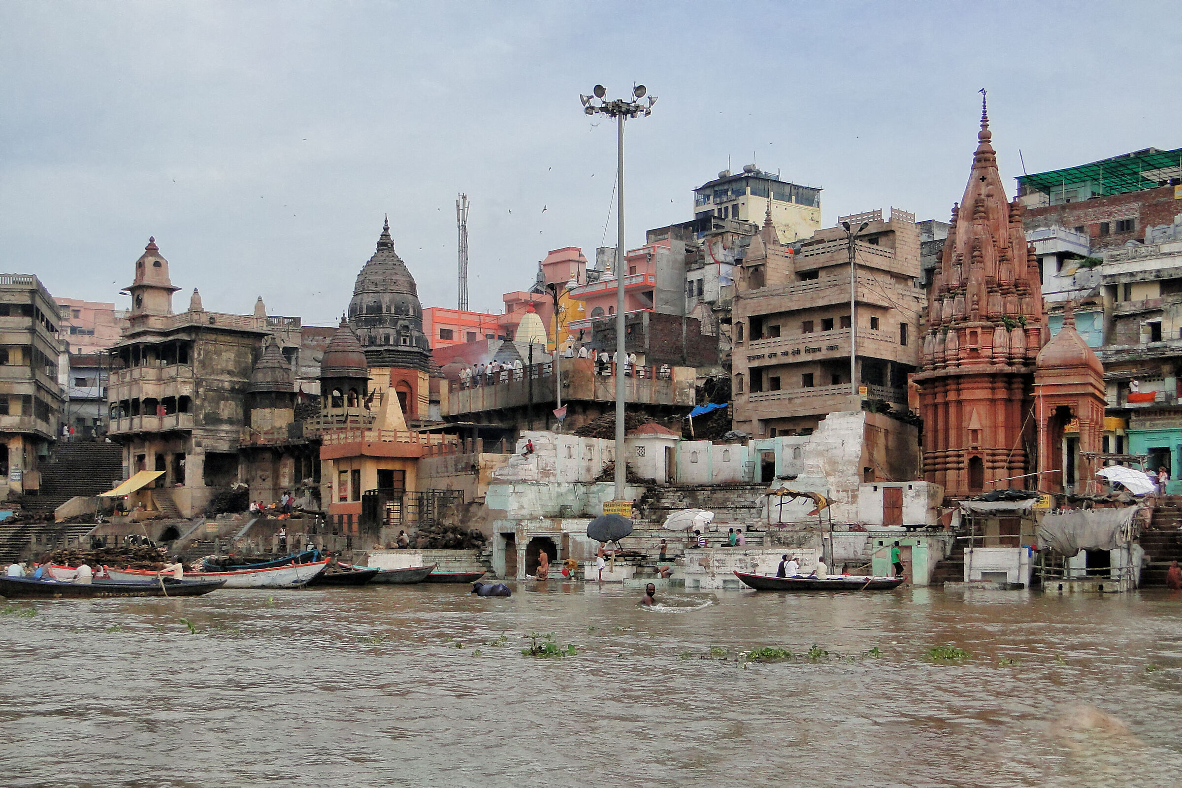Varanasi, bagno nel Gange_2...