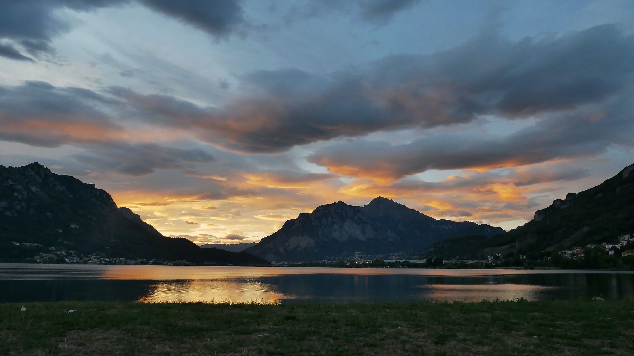 Lago di Garlate, tramonto dopo maltempo...