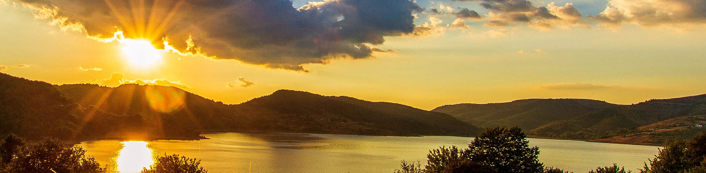Sunset on Lake Campotosto (AQ)...