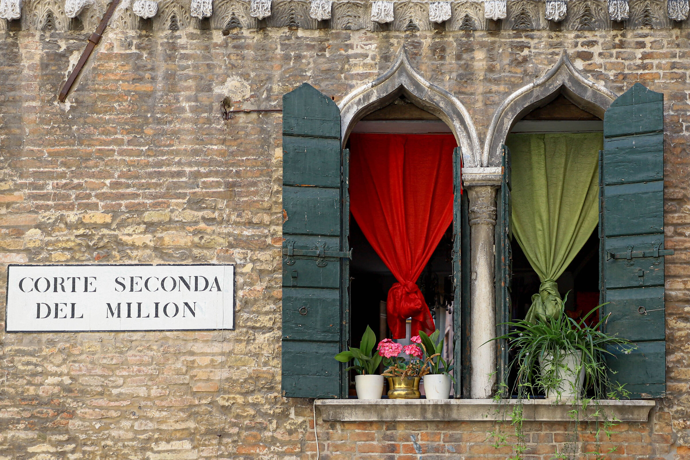 Red and Green in Venice...
