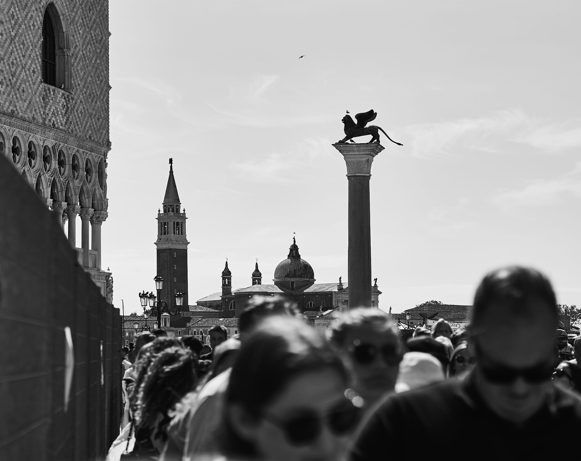 Turisti in coda in piazza San Marco...