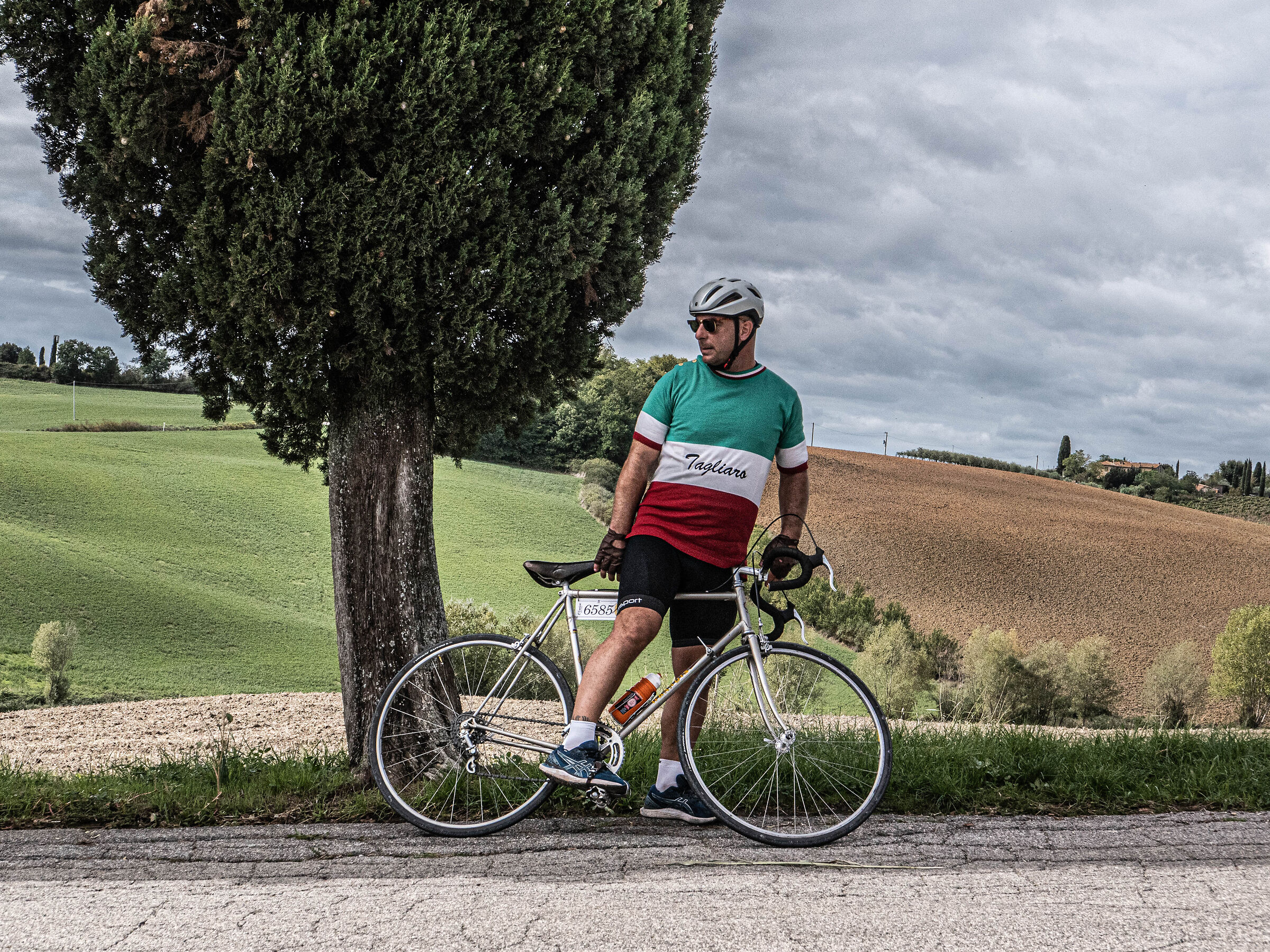 One of the 9000 thousand participants in the eroica.SI rally...