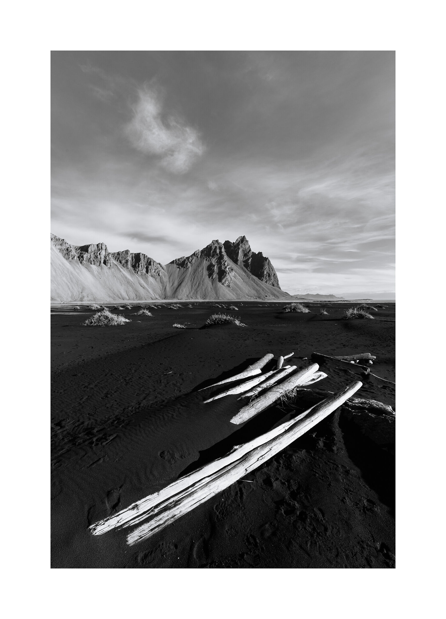 2022 September, Iceland in BW - Preview...