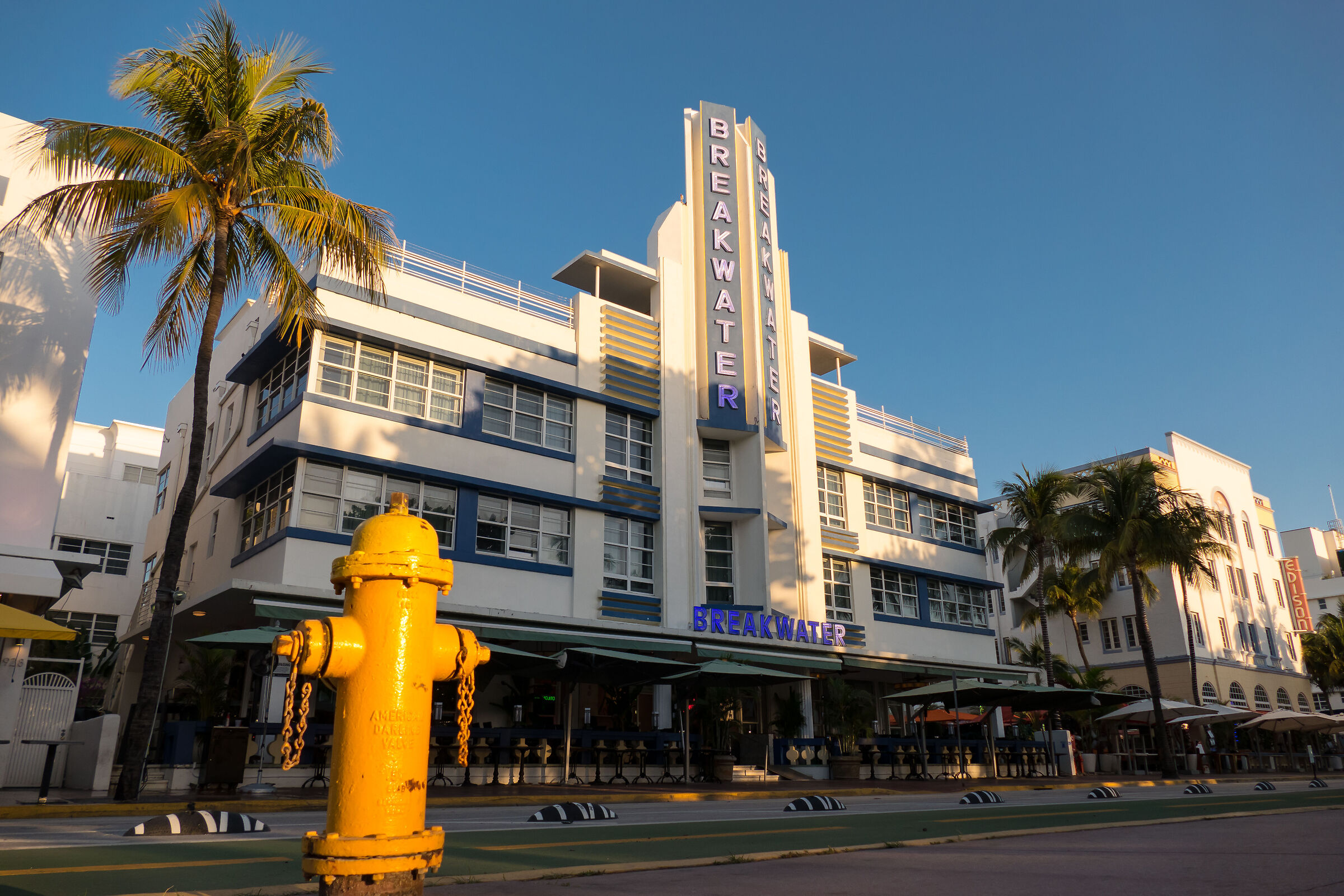 BreakWater Hotel South Beach (Miami)...