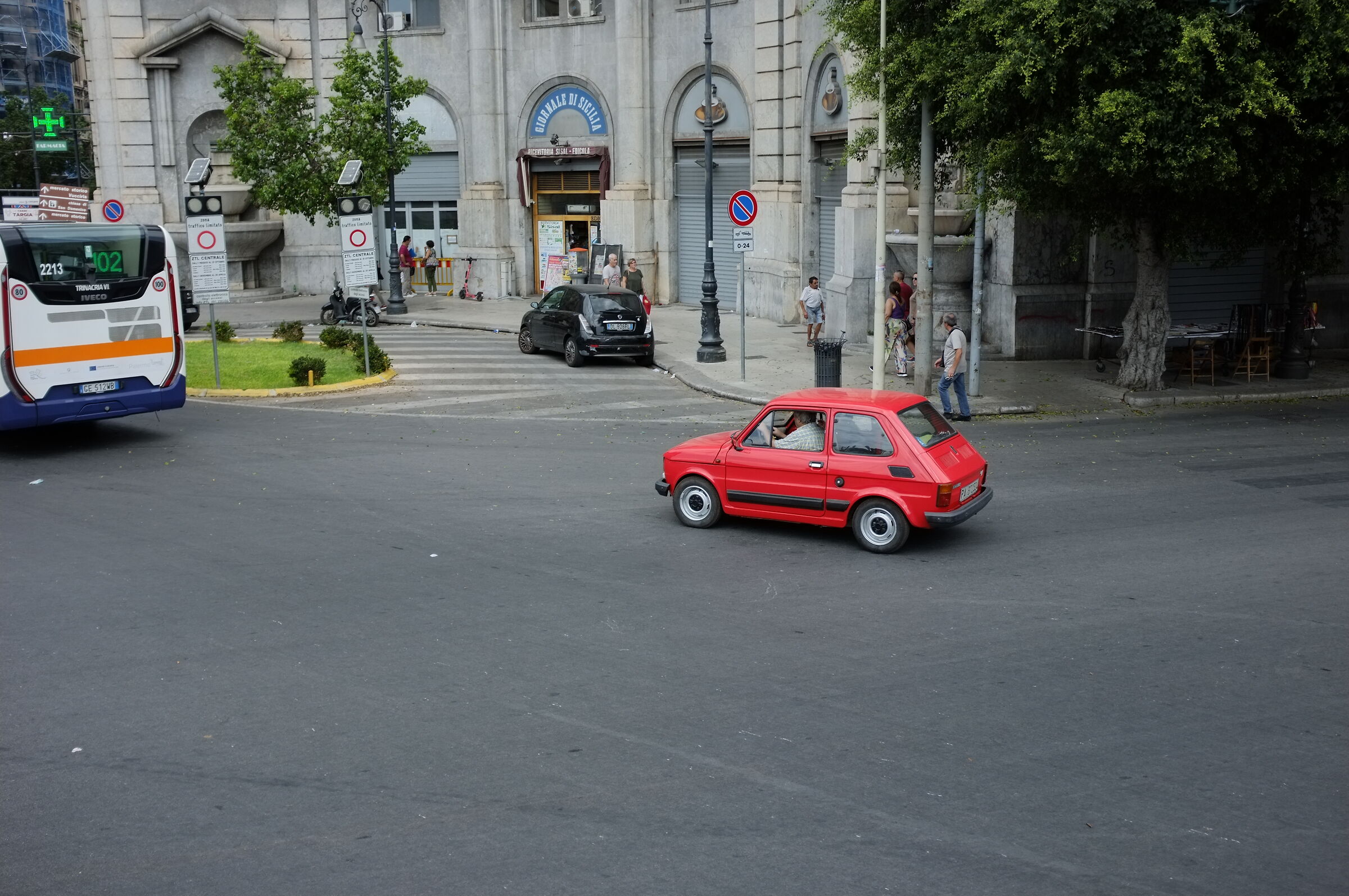 Red Corsa...