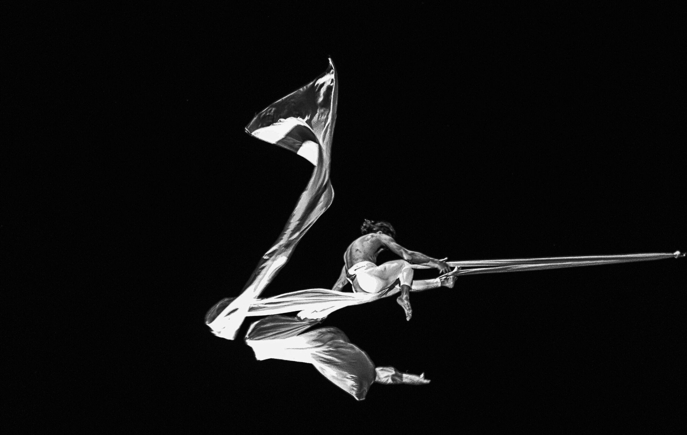 acrobata in black & white version...