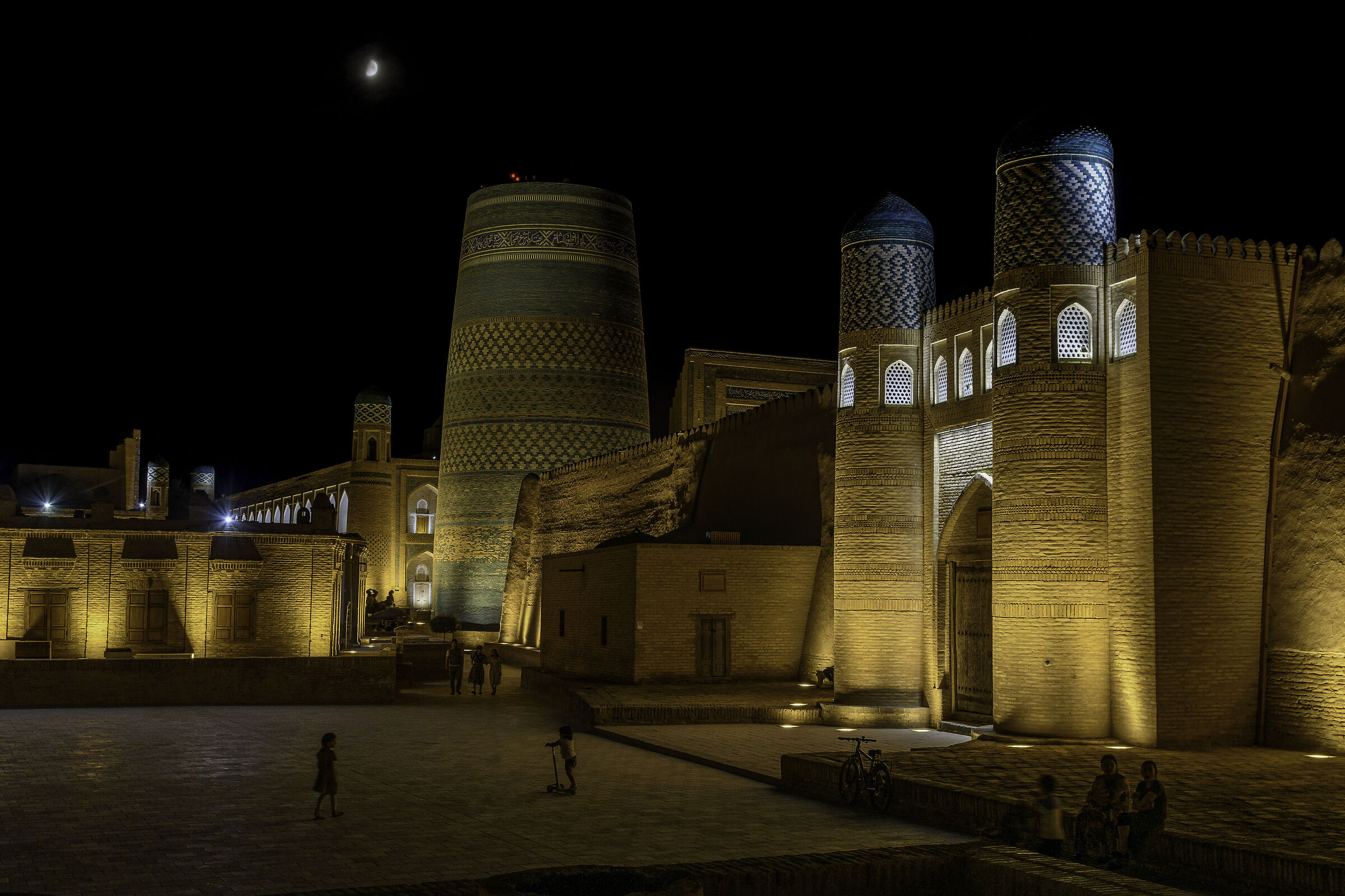 Kuhna Ark and Kalta Minor Minaret, Khiva...