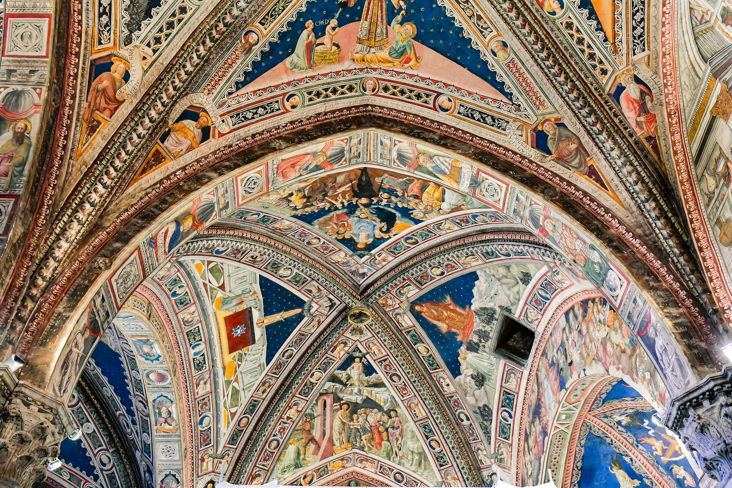 Duomo di Siena-Particolare Interno Battistero...