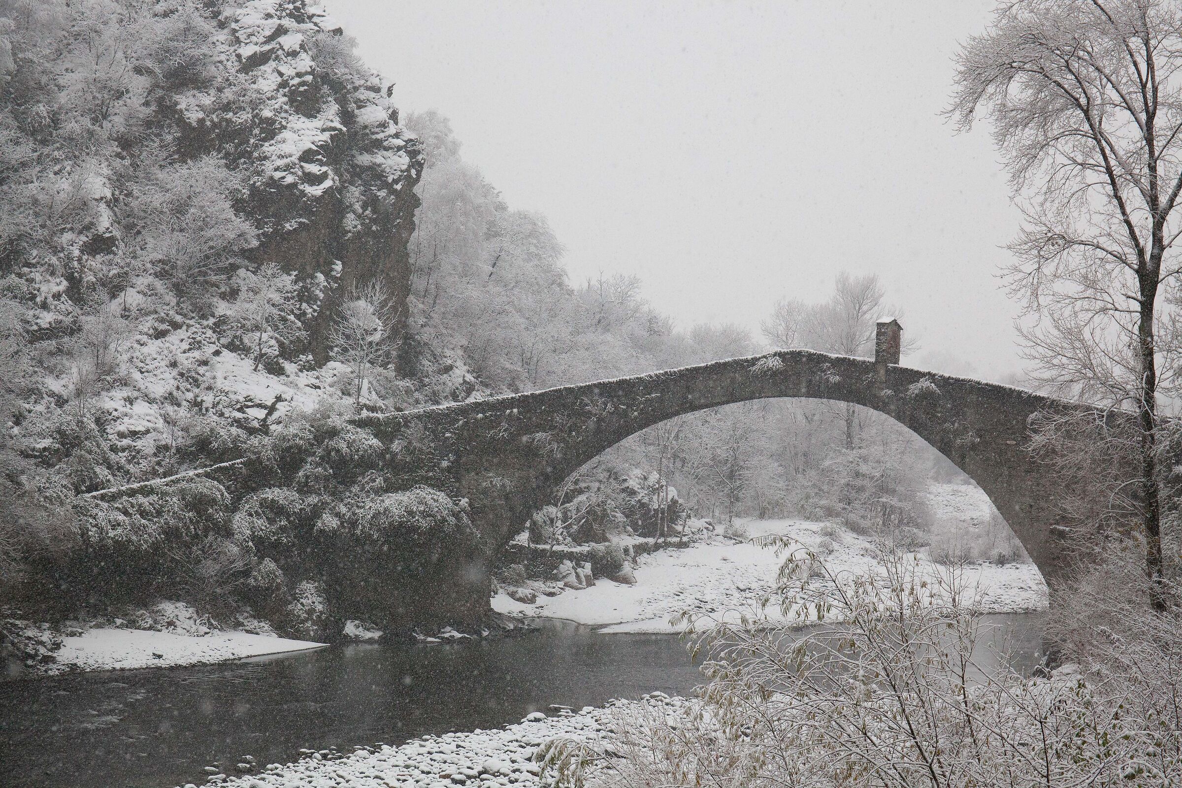 Lanzo Torinese - Devil's Bridge under the snowfall...