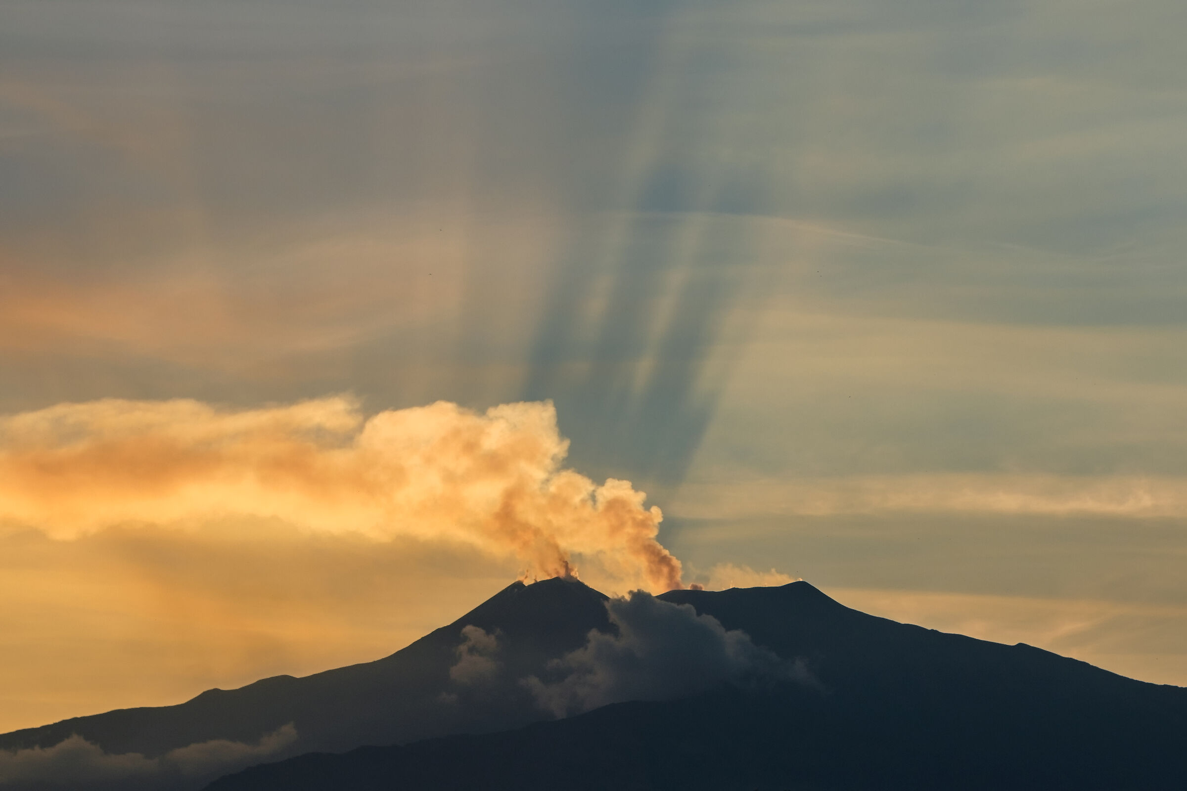 The claws of Etna...