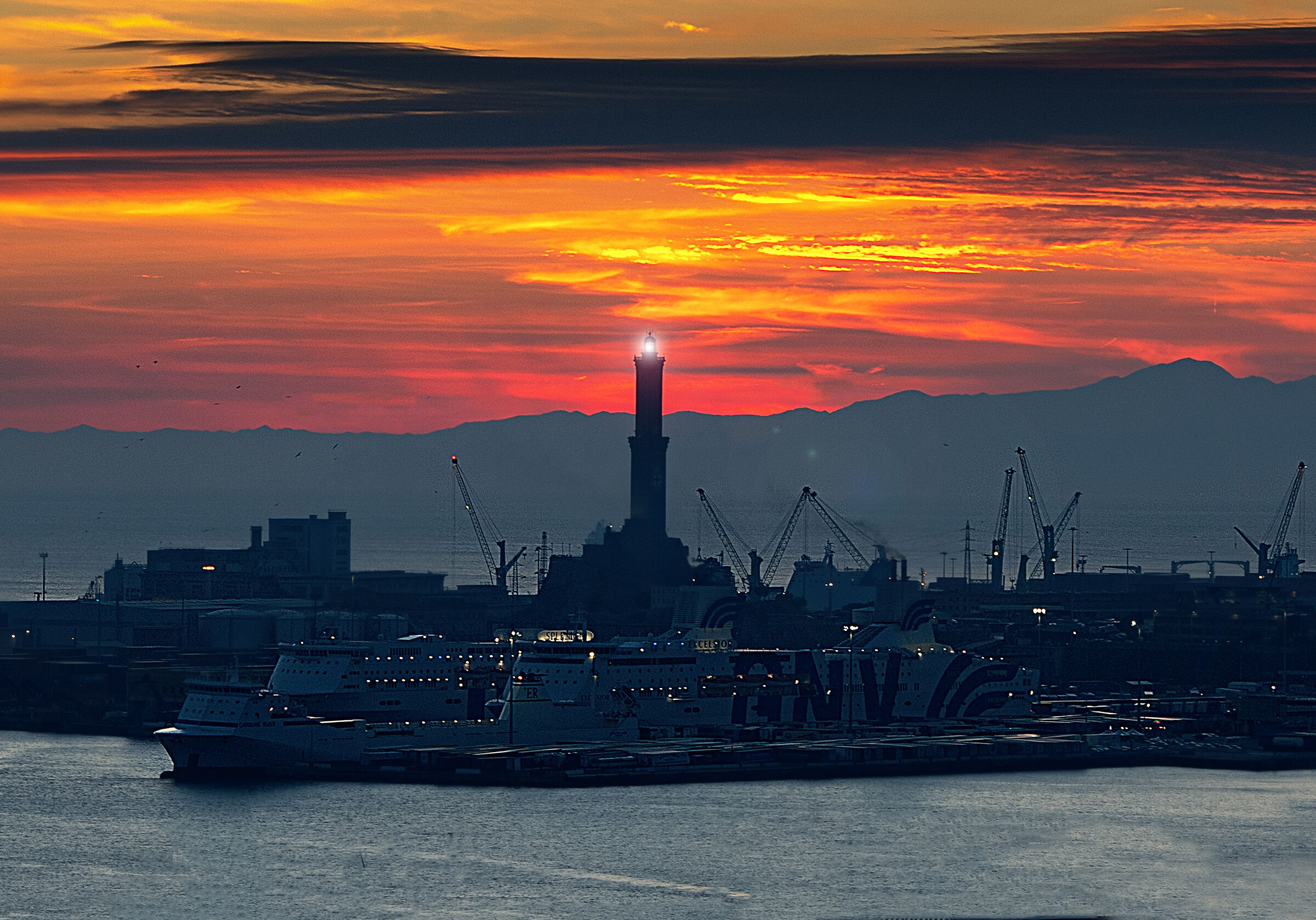 Genoa - Sunset behind the Lantern...
