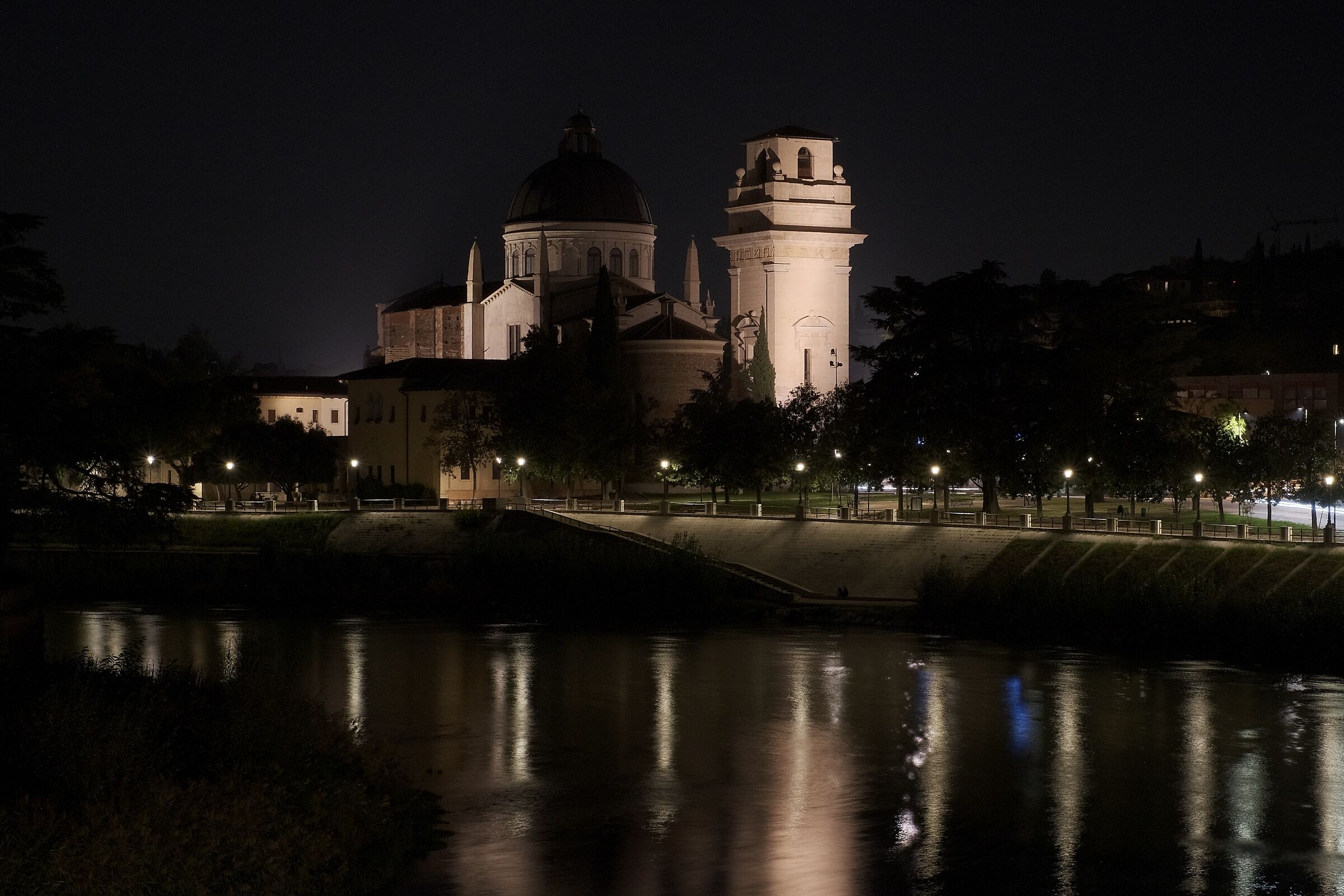 Verona - Church of San Giorgio in Braida - Night...