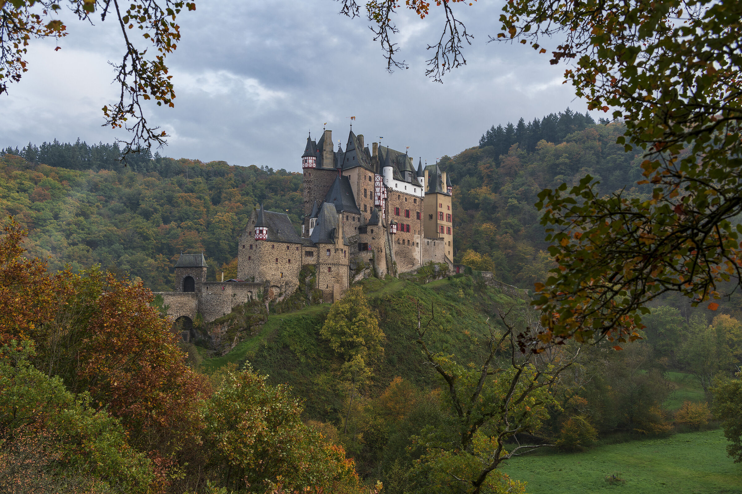October foliage in Burg Eltz...