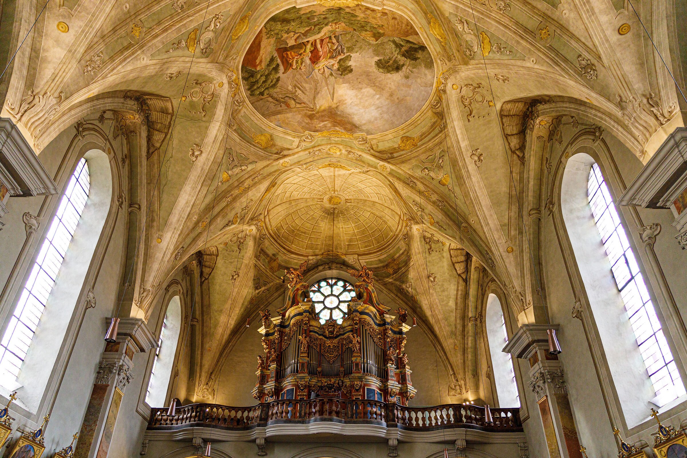 Organo di San Michele Arcangelo...