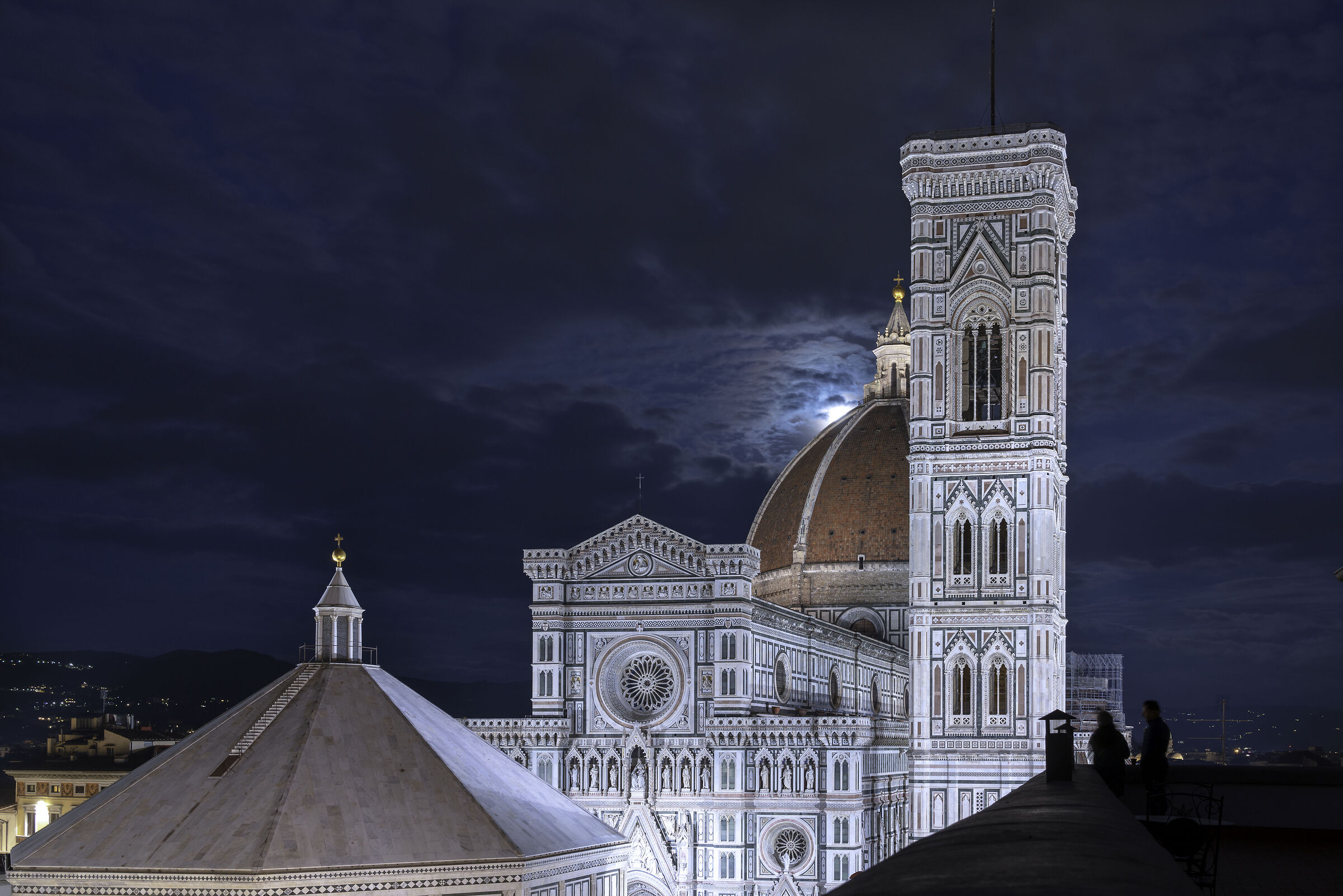 The Moon Giotto and Brunelleschi...
