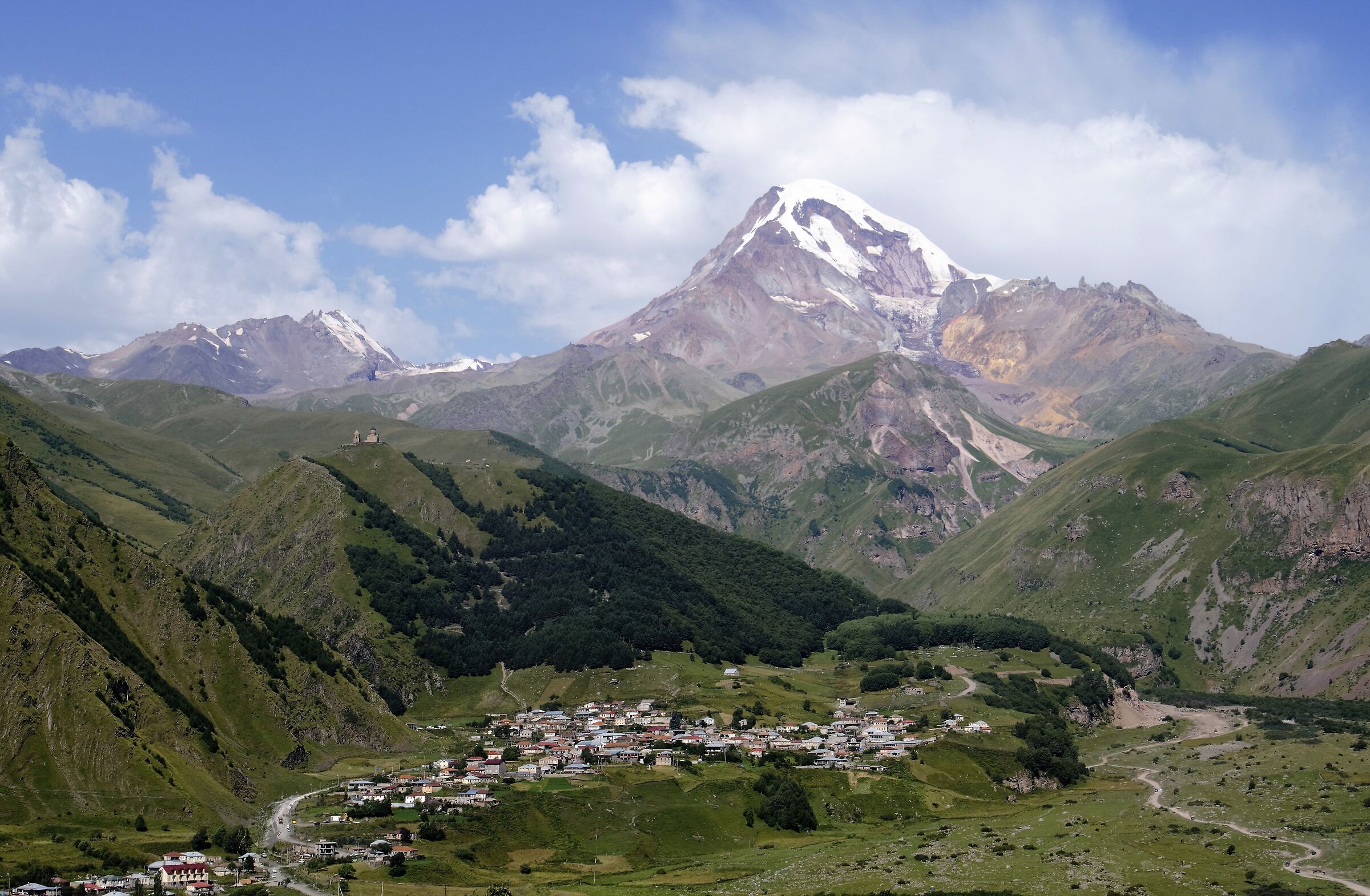 Stepantsminda/Qazbegi Georgian Caucasus...