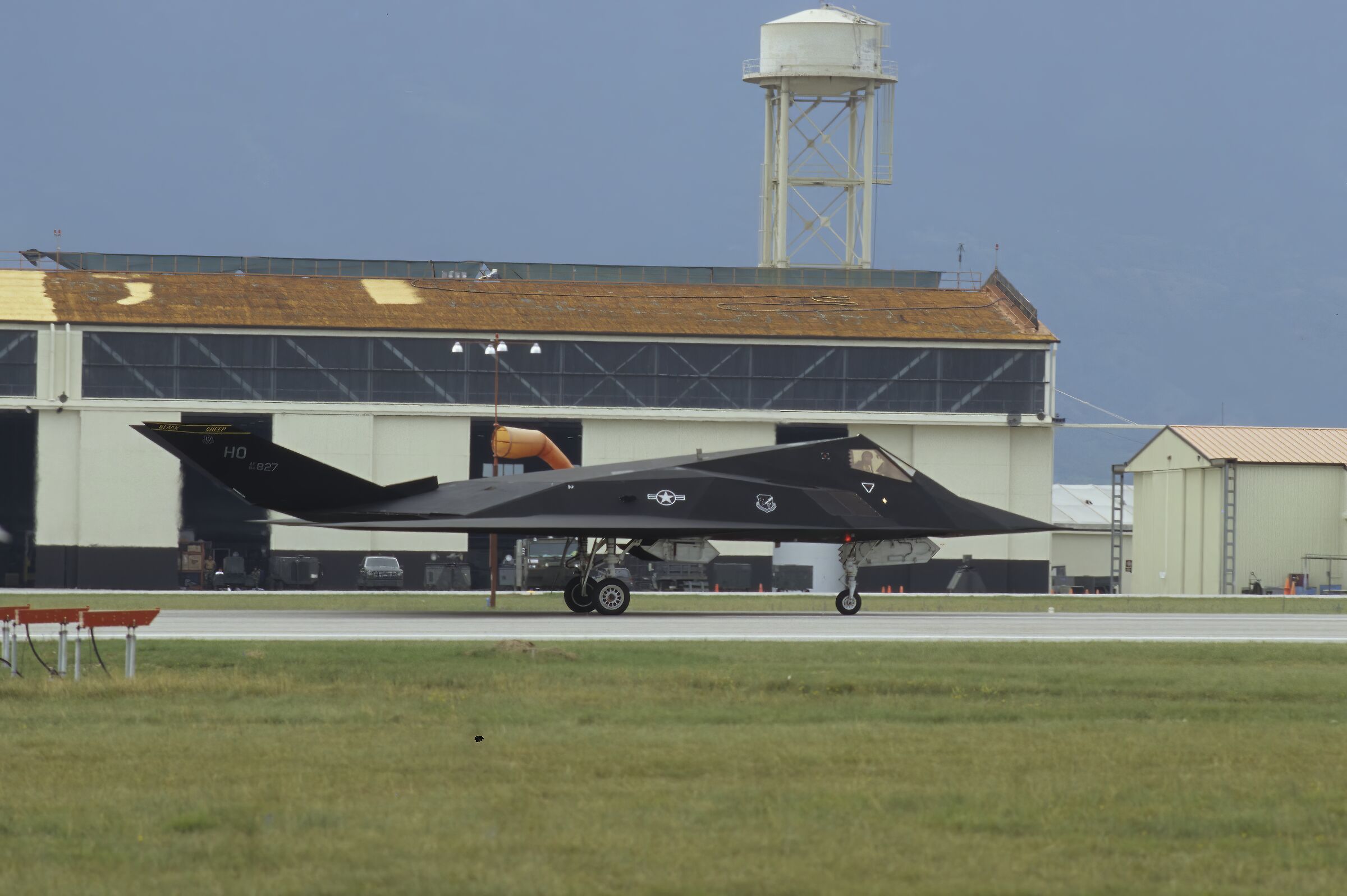 f-117 Nighthawk - Aviano AFB 1996...