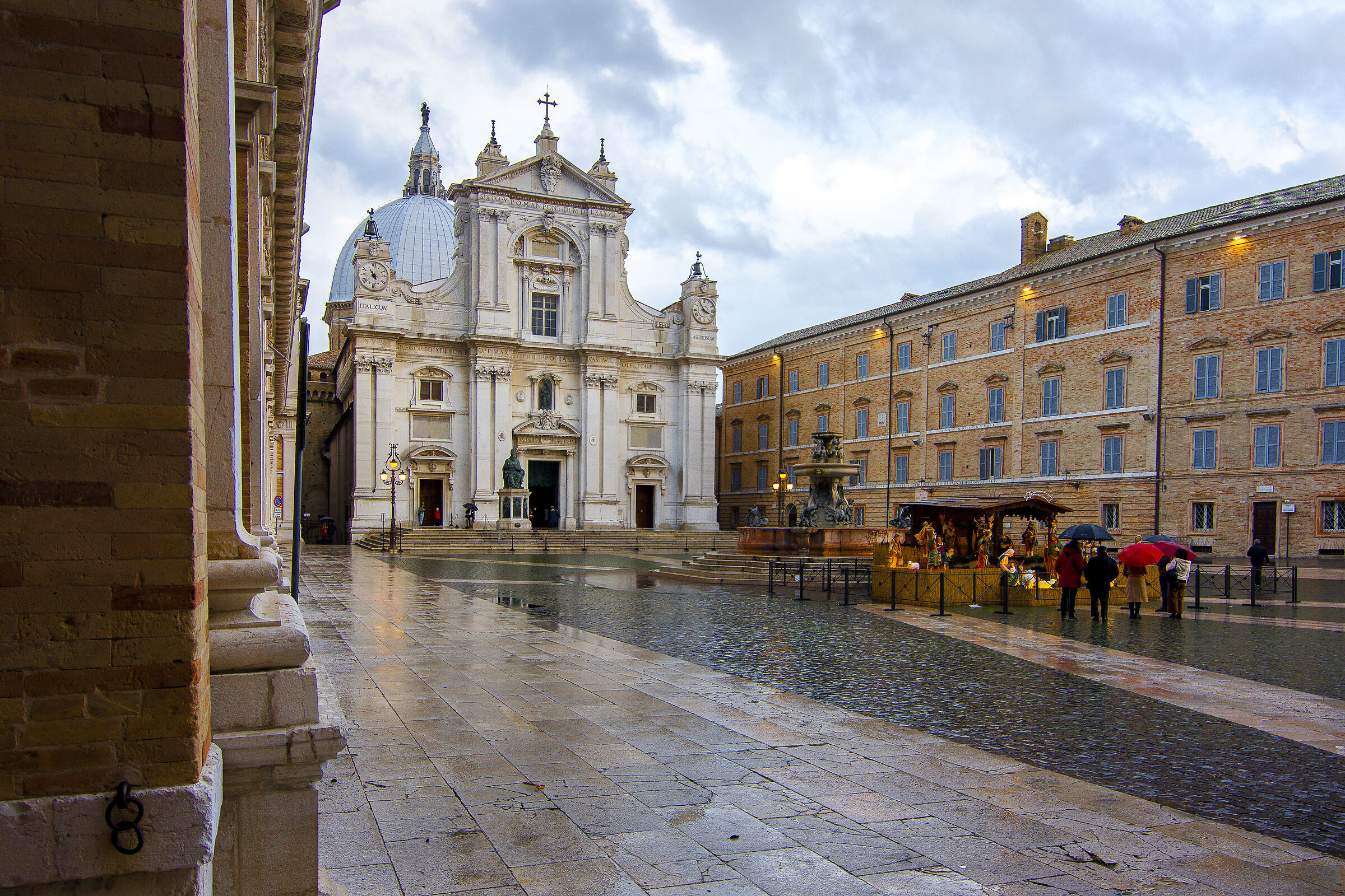 Loreto "Cathedral with rain" ...