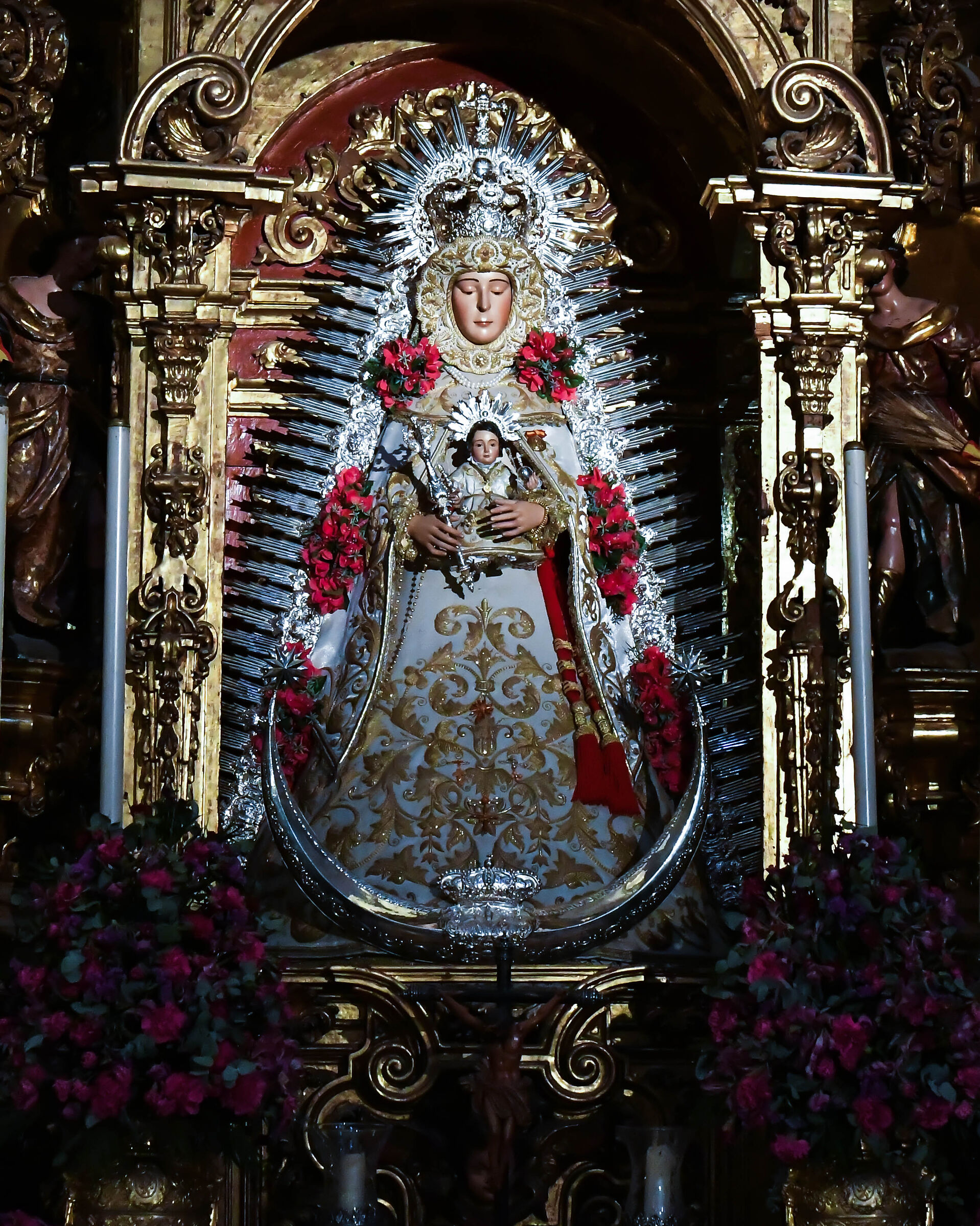 Madonna of El Rocio Iglesia Colegial del Divino Salvado...
