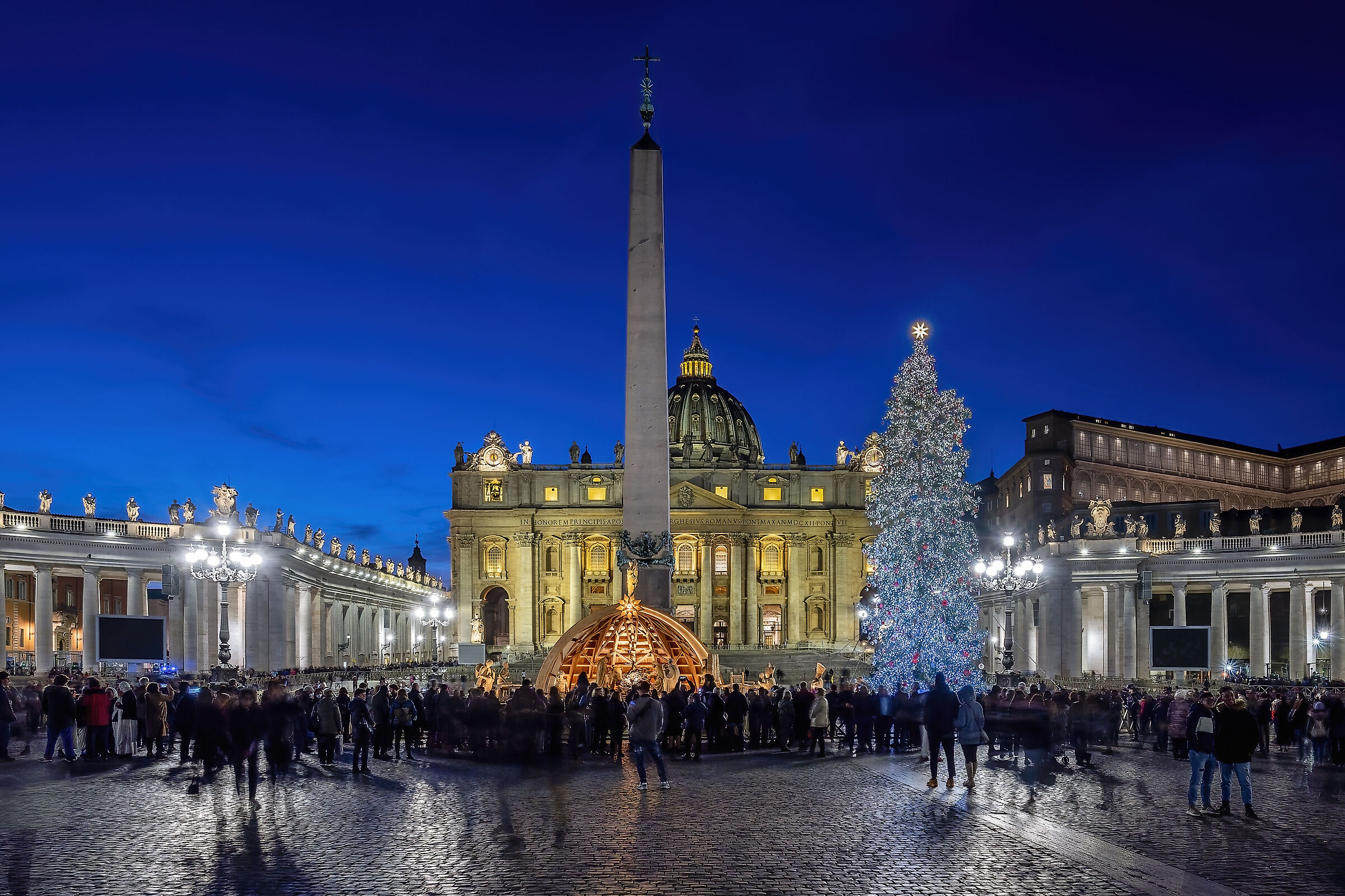 The magic of Christmas in St. Peter's ......