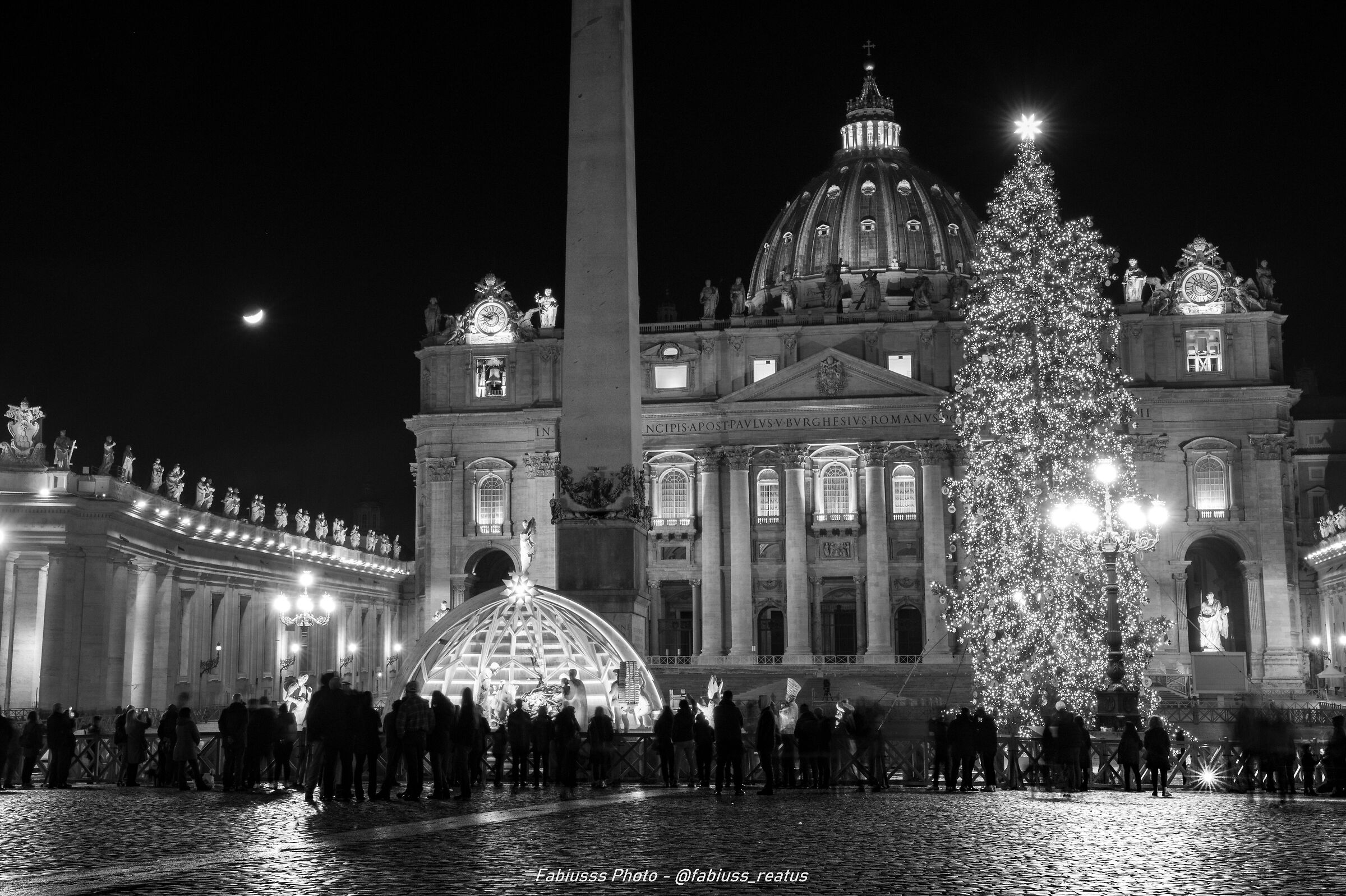 Christmas atmosphere in St. Peter's Square...