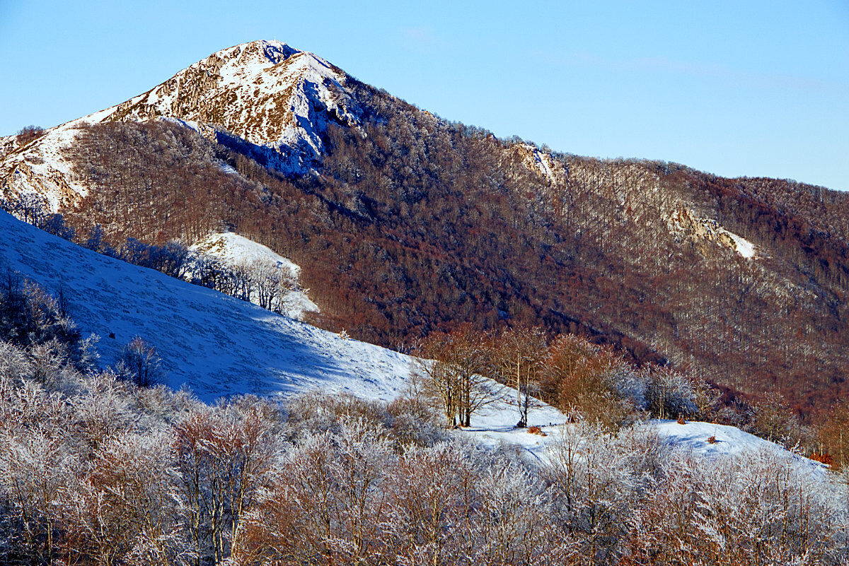 Monte Viglio con neve...