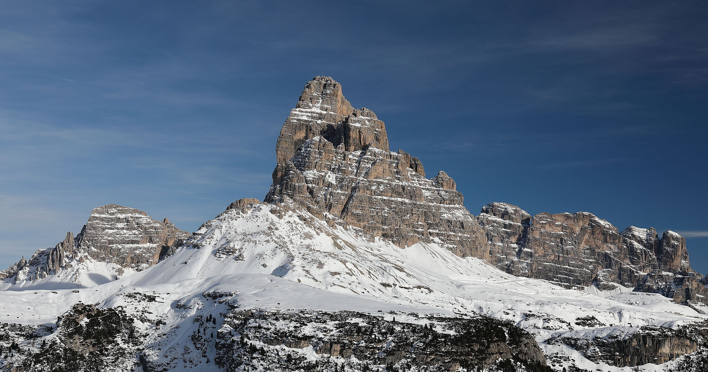 01/01/2023 - Three Peaks from Monte Piana...