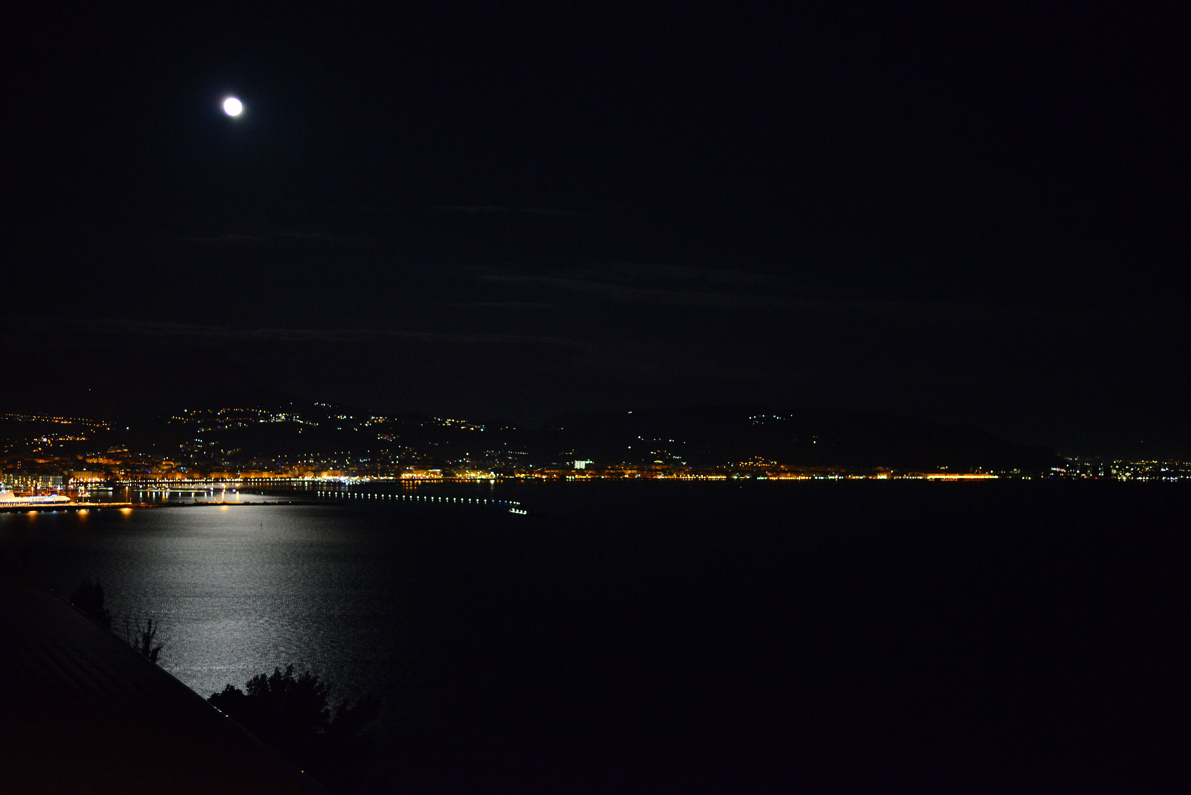 Gulf of Salerno at night...