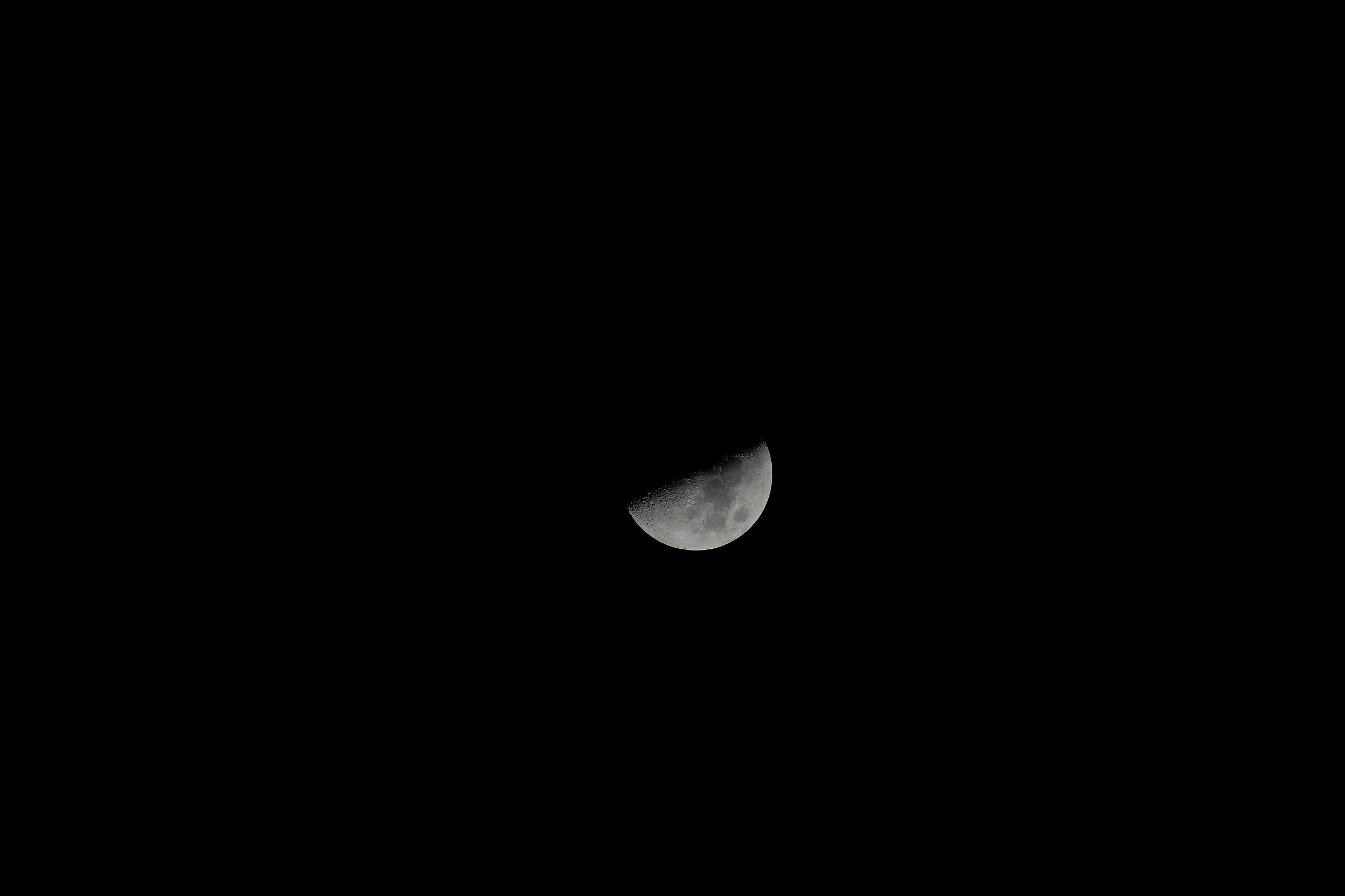Moon with 70-300 smooth...