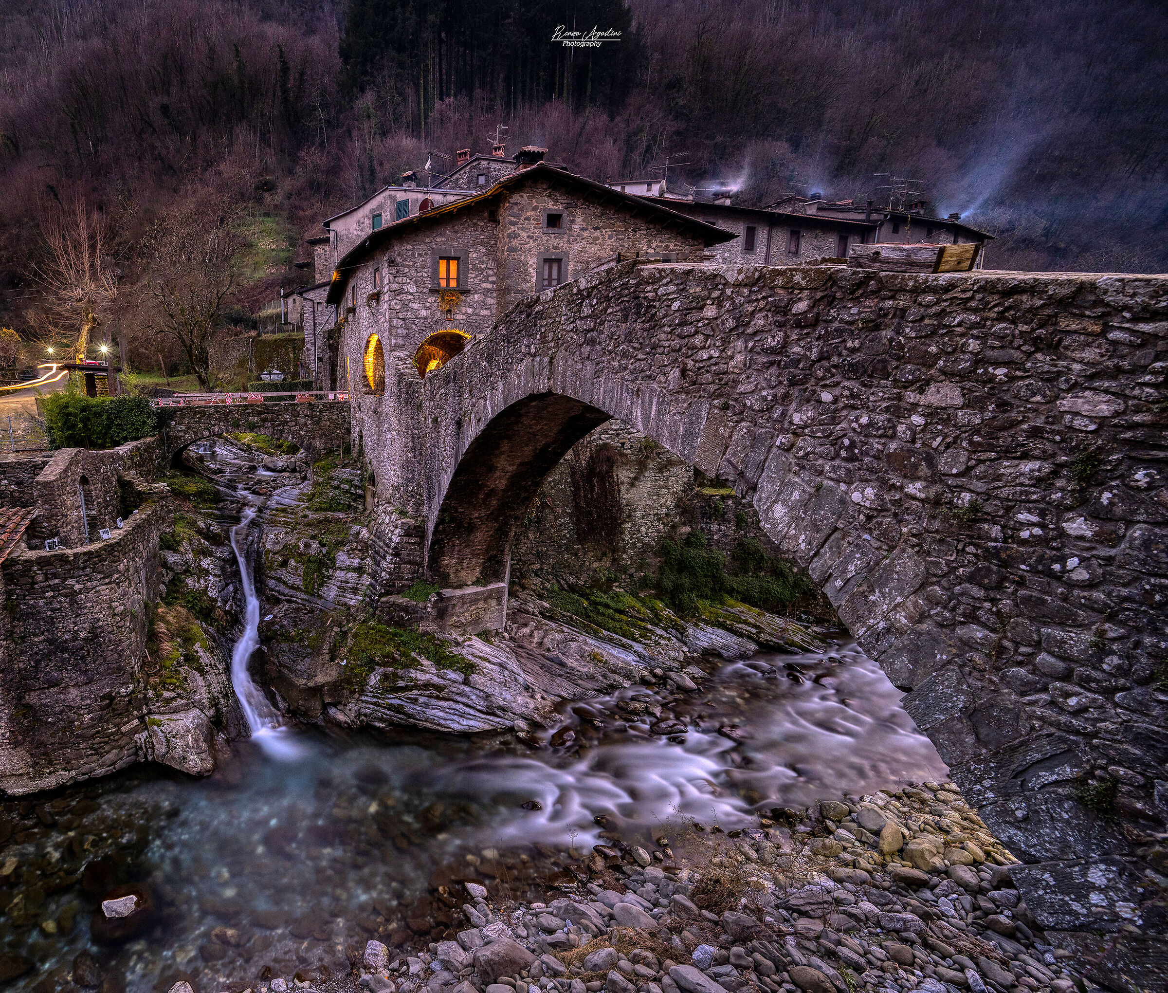 Ponte della Dogana-Fabbriche di Vallico...