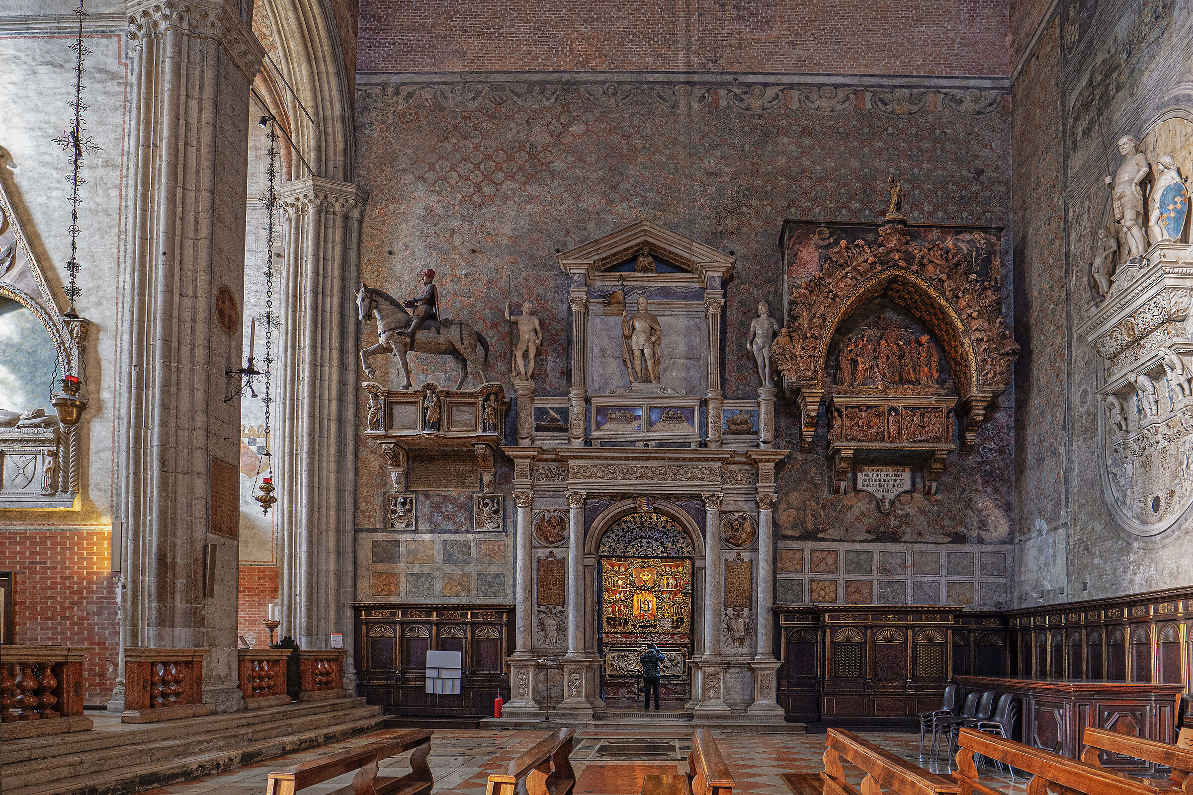 Basilica di Santa Maria Gloriosa dei Frari - Venezia...