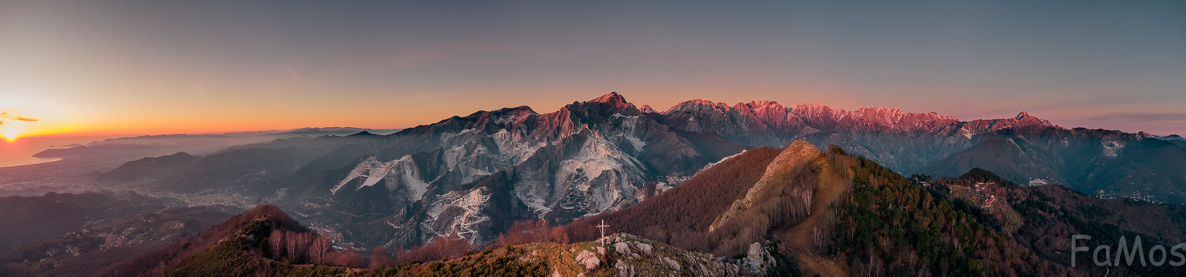 Sunset over the Apuan Alps...
