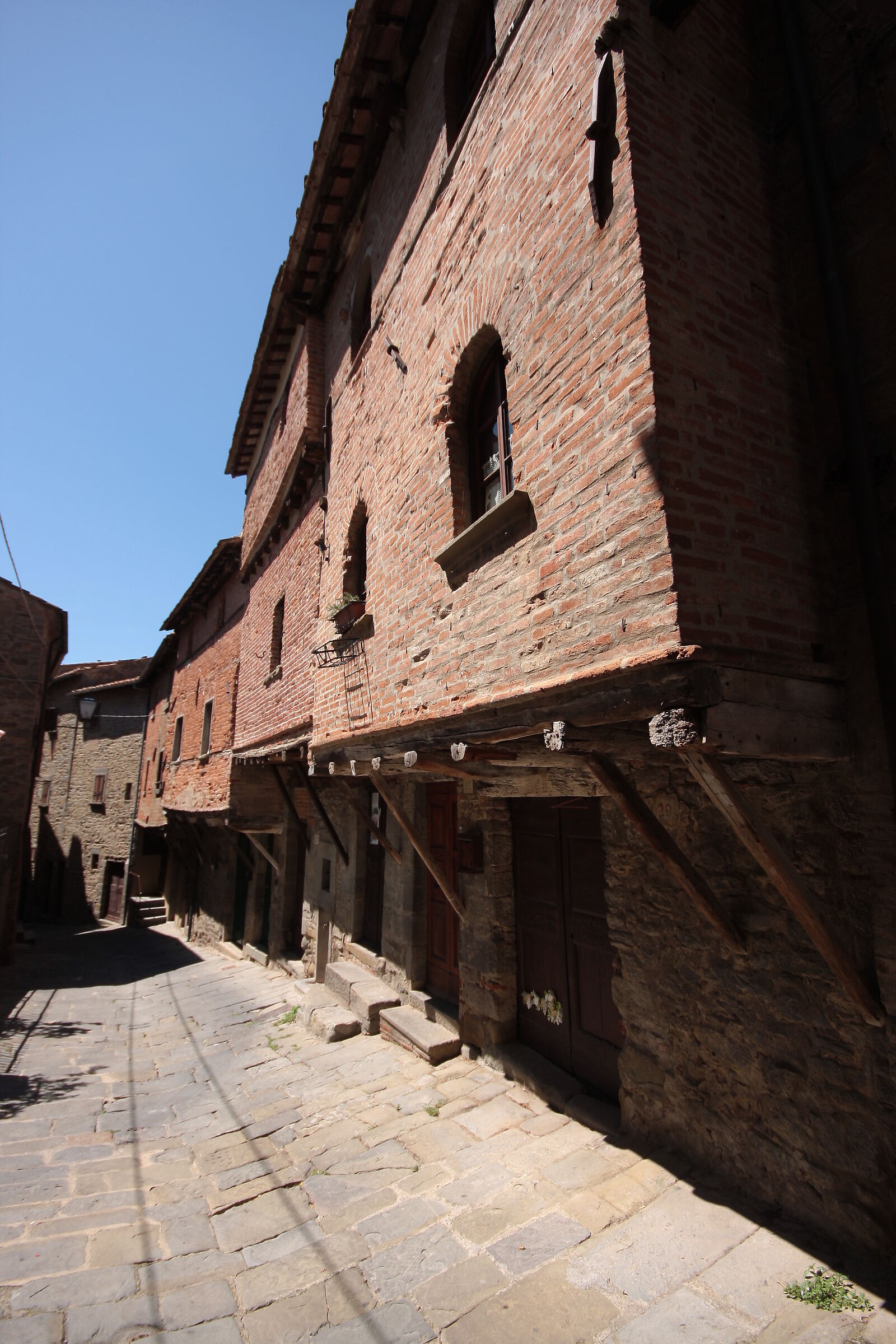 Medieval houses of Vicolo Iannelli...
