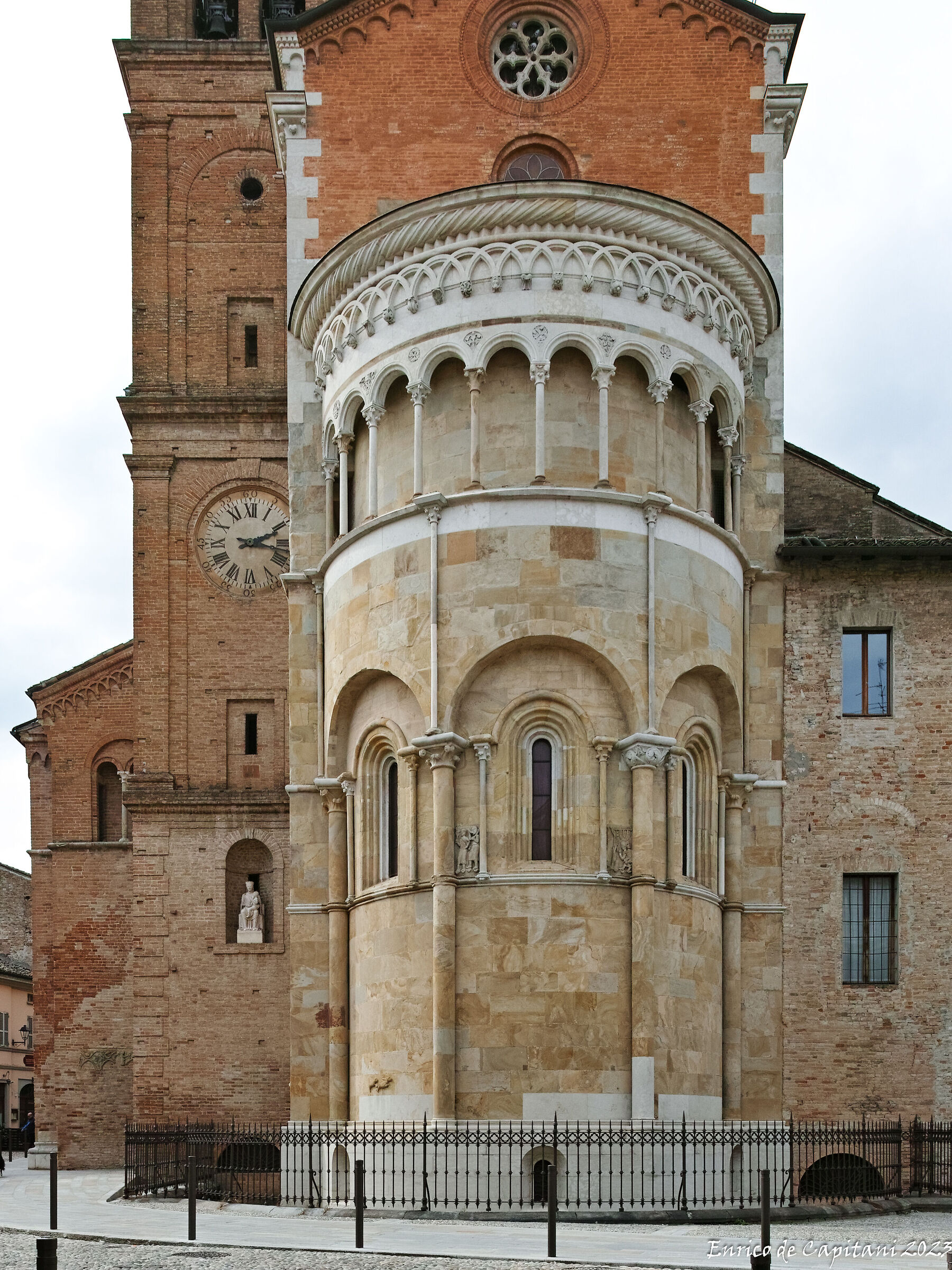 The apse of the cathedral of Fidenza...
