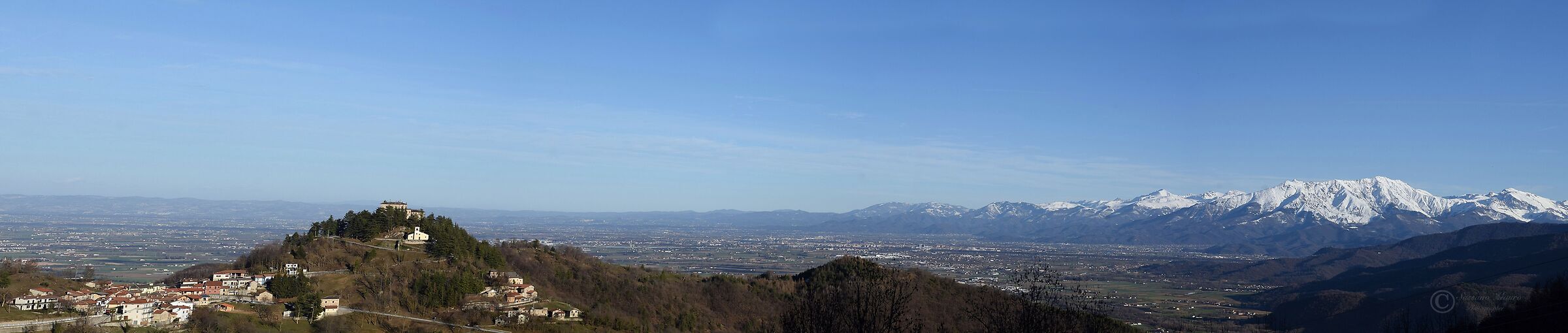 Panoramica su Montemale con Bisalta sullo sfondo...