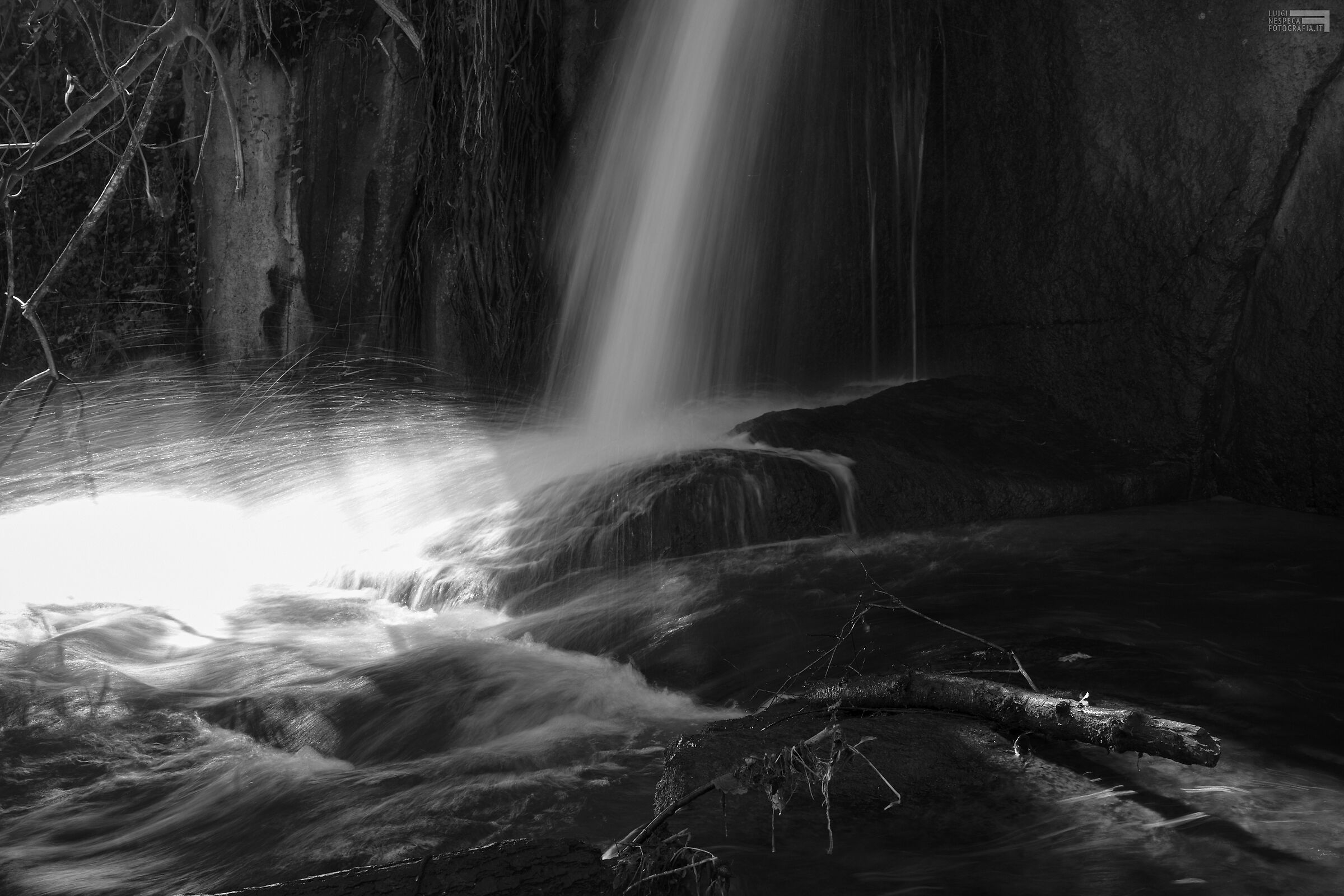 Monte Gelato waterfalls / monochrome...