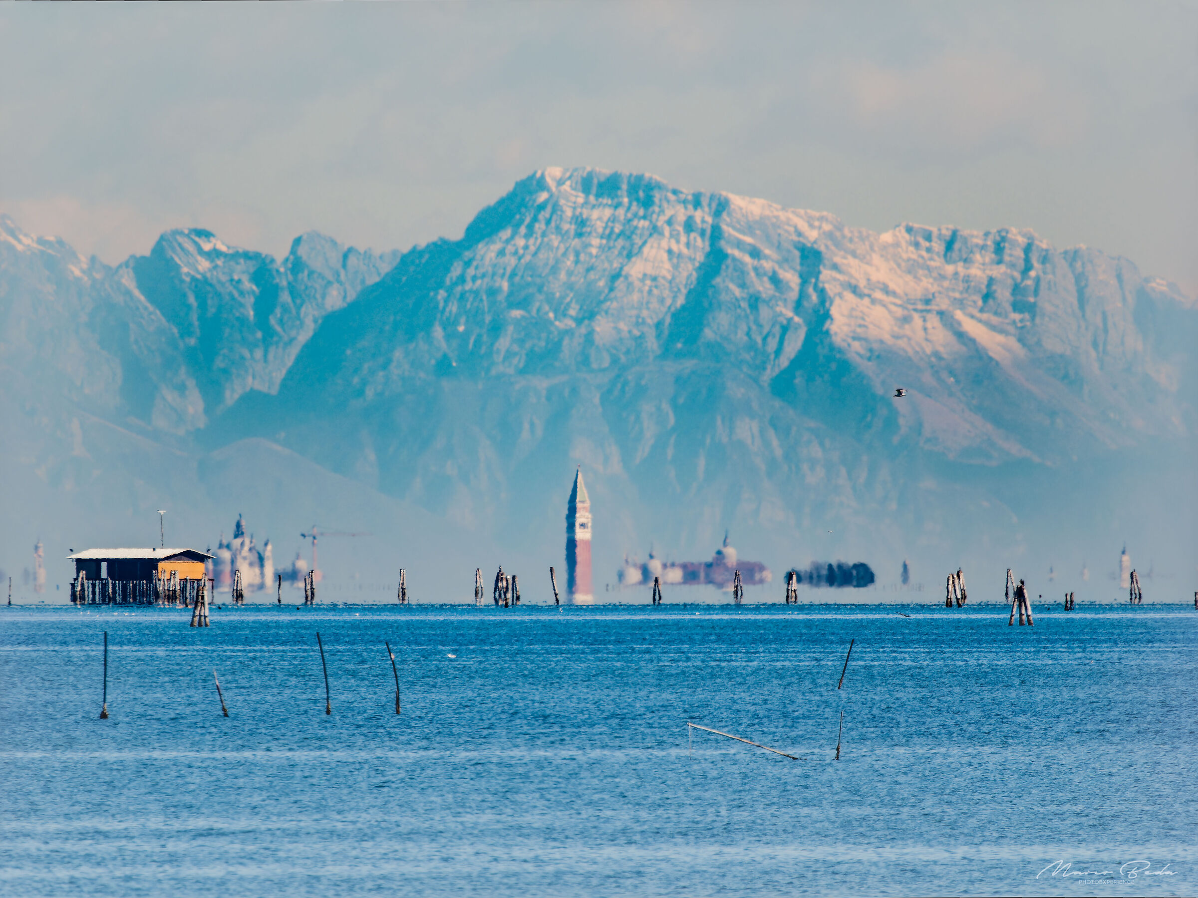 curvature of the Earth,San Marco seen from 27 km...