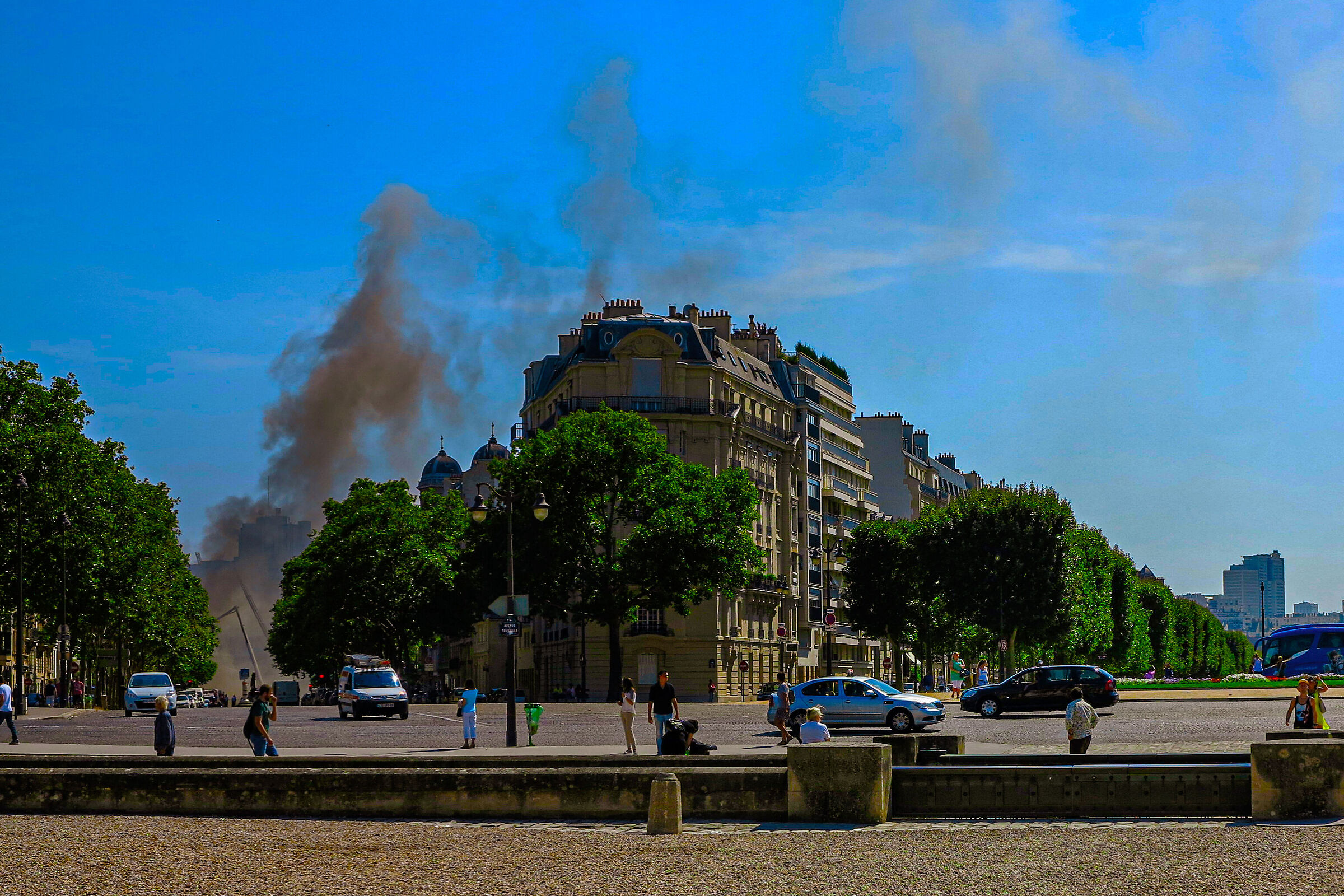 Incendio - Parigi (2013)...