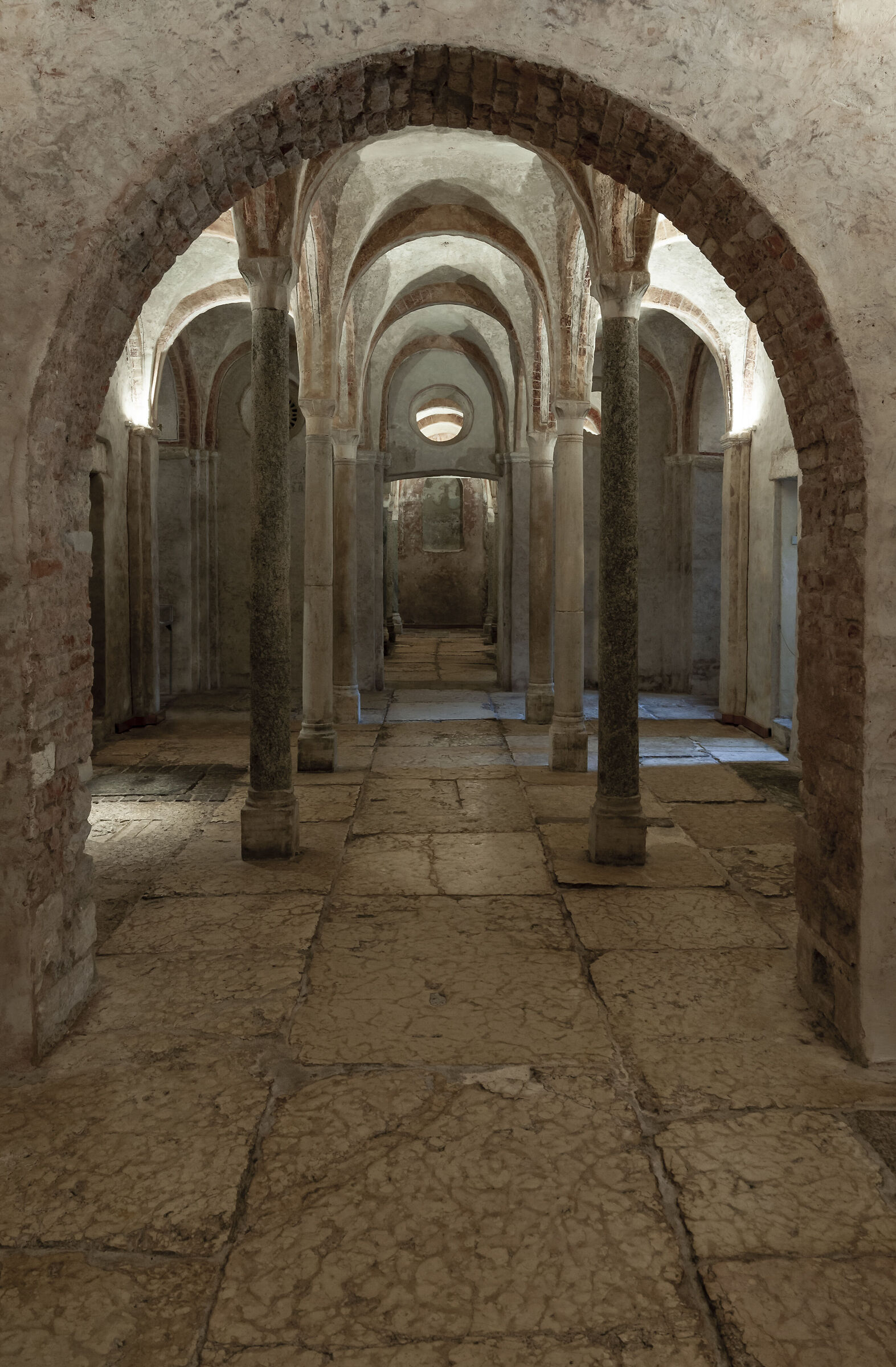 Crypt of San Sepolcro...