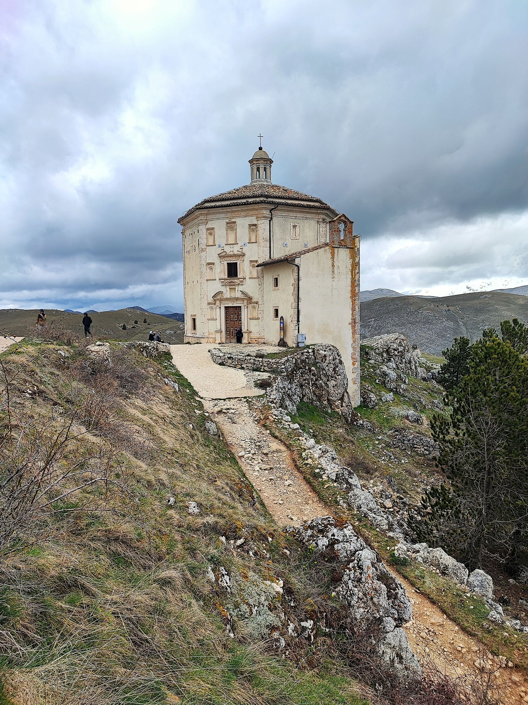 Chiesa Santa Maria della pietà (Calascio)...